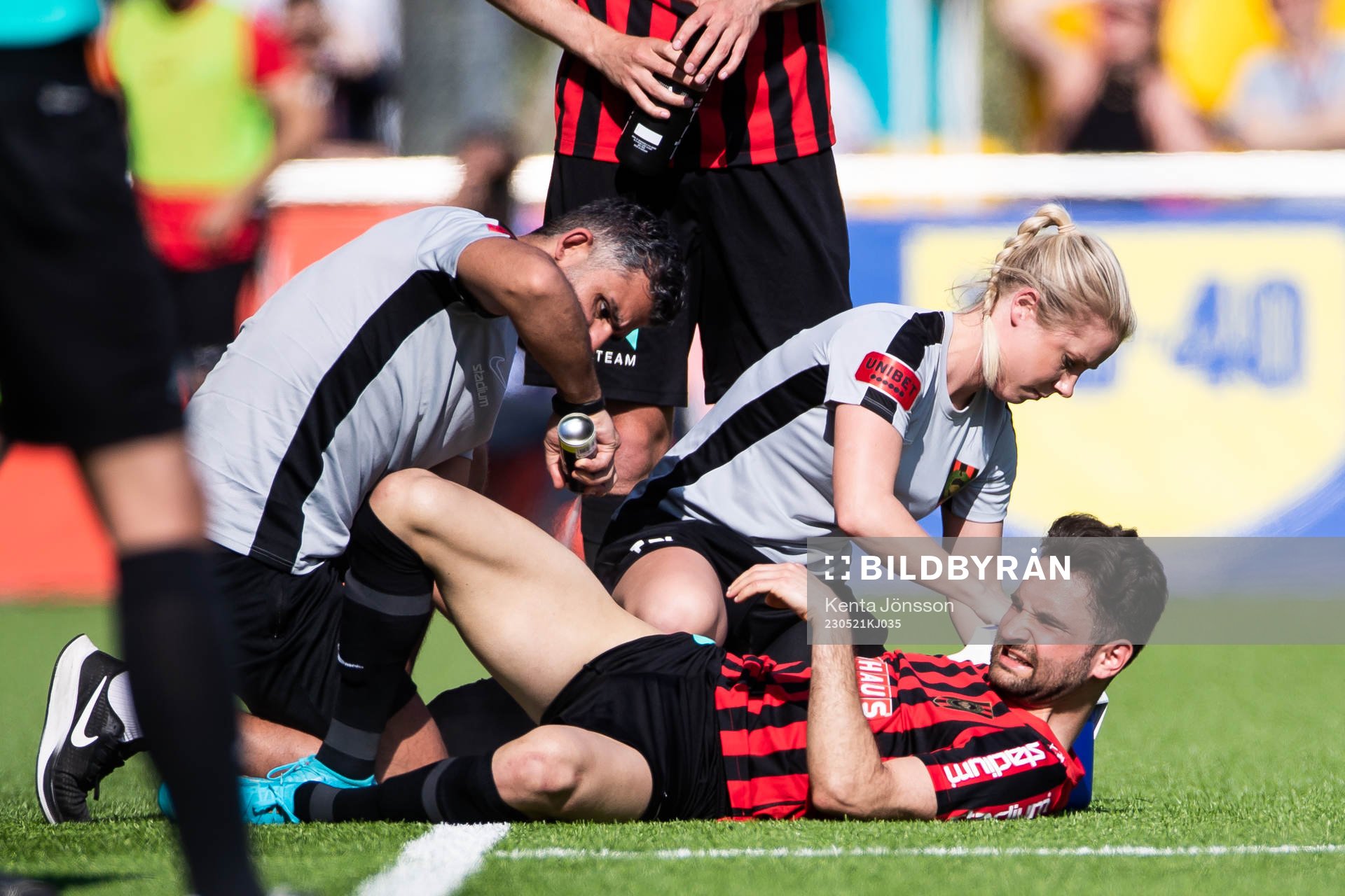 Brommapojkarnas Marijan Cosic har ont