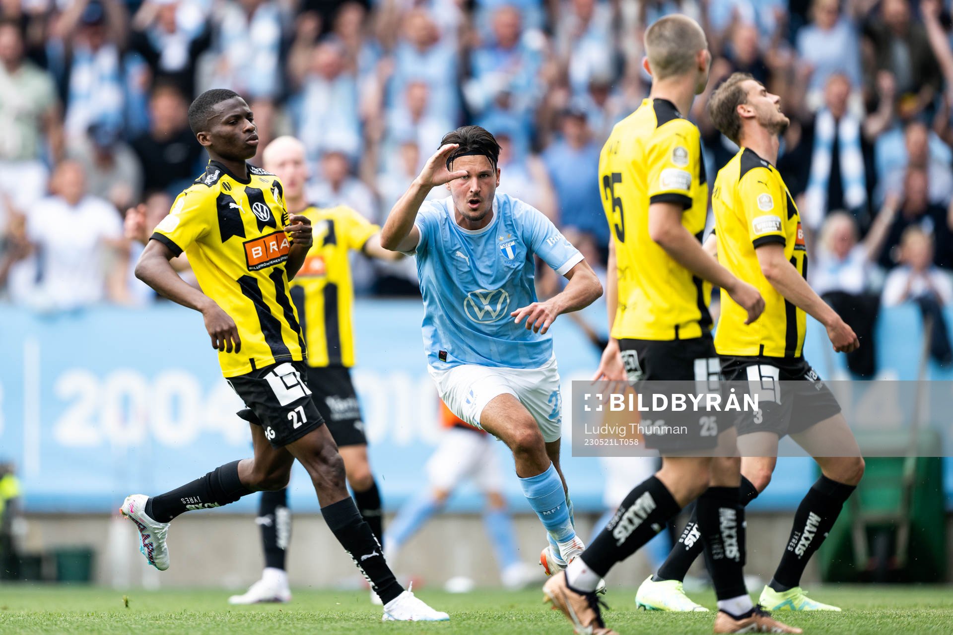 Malmö FFs Stefano Vecchia jublar
