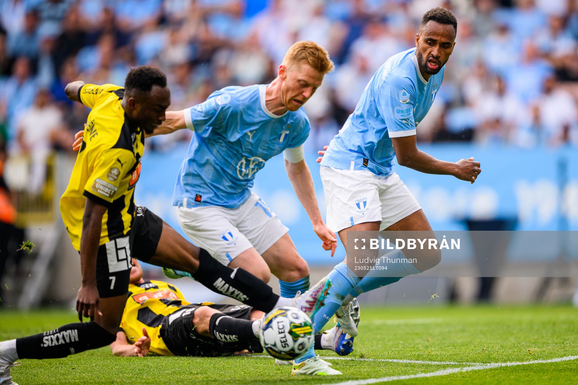 Malmö FFs Anders Christiansen och Isaac Kiese Thelin samt