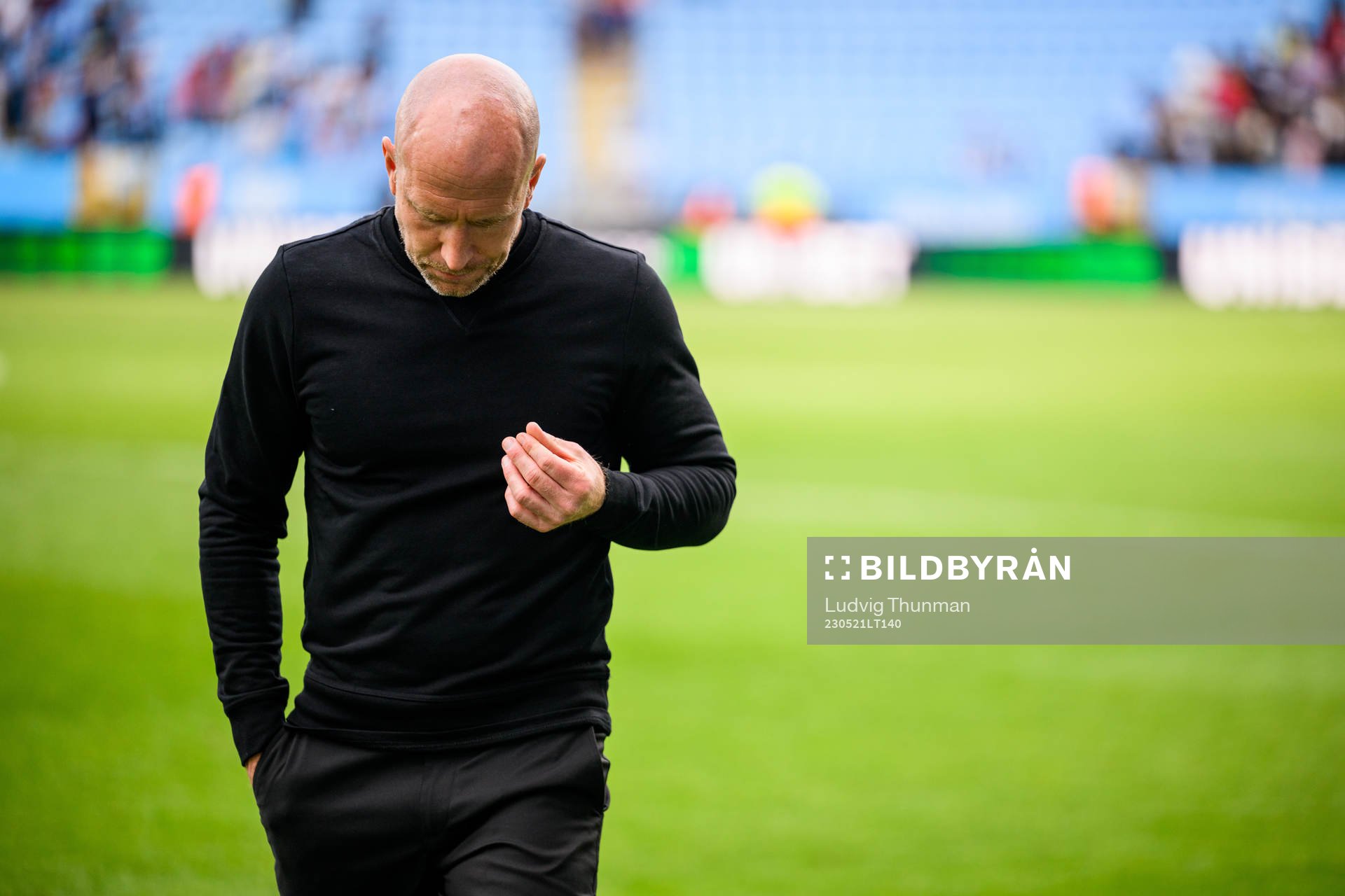 Malmö FFs tränare Henrik Rydström deppar