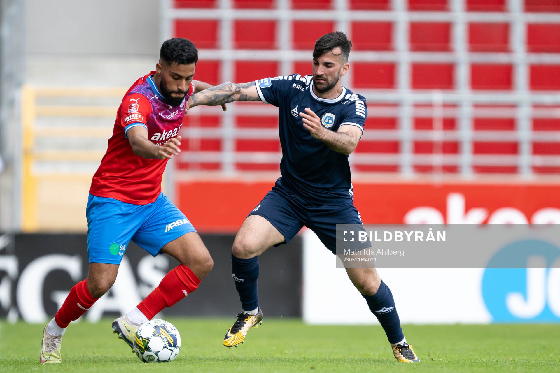 Helsingborgs Amin Al-Hamawi och Utsiktens Allan Mohideen