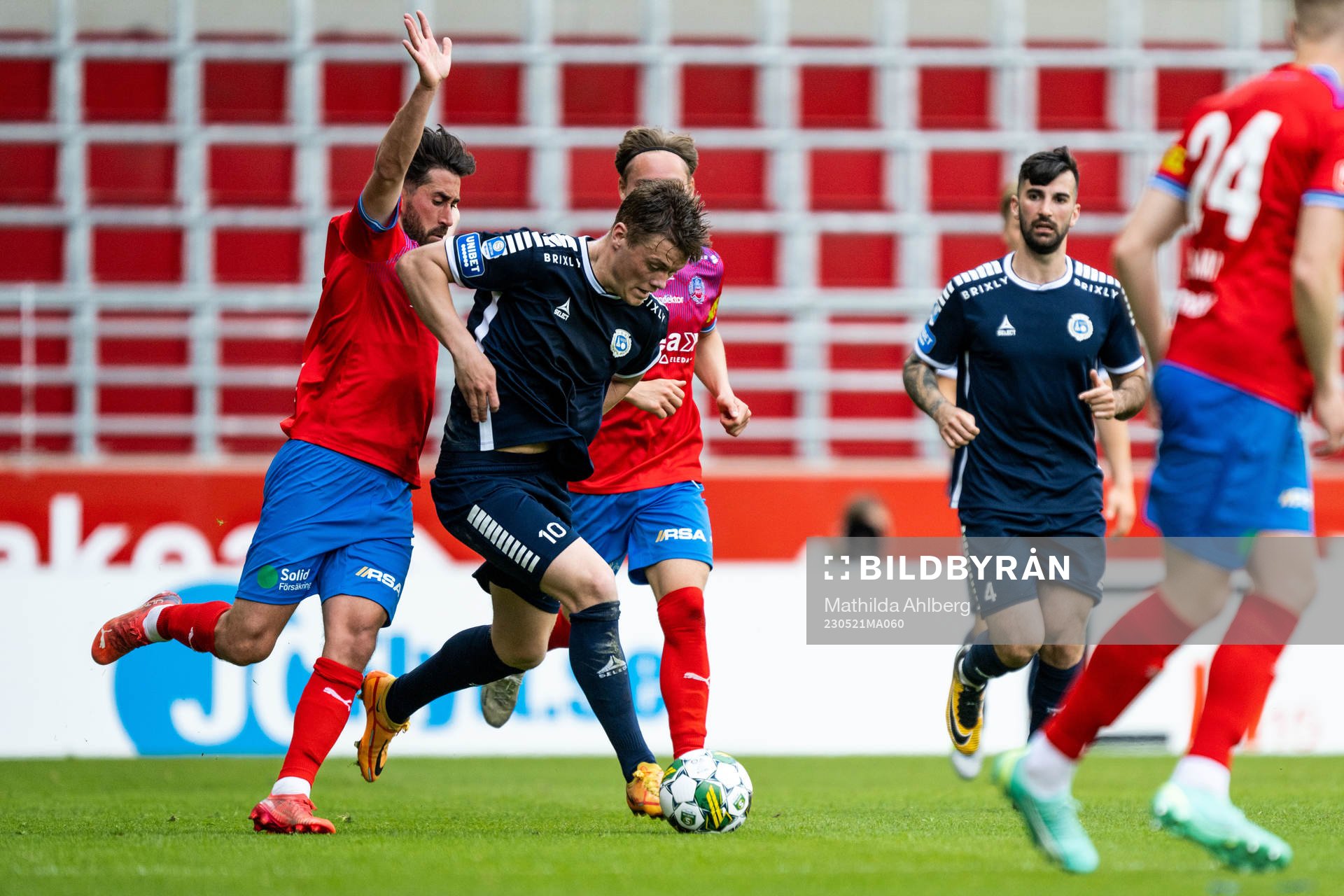 Helsingborgs Frederik Holst och Utsiktens Albin Skoglund