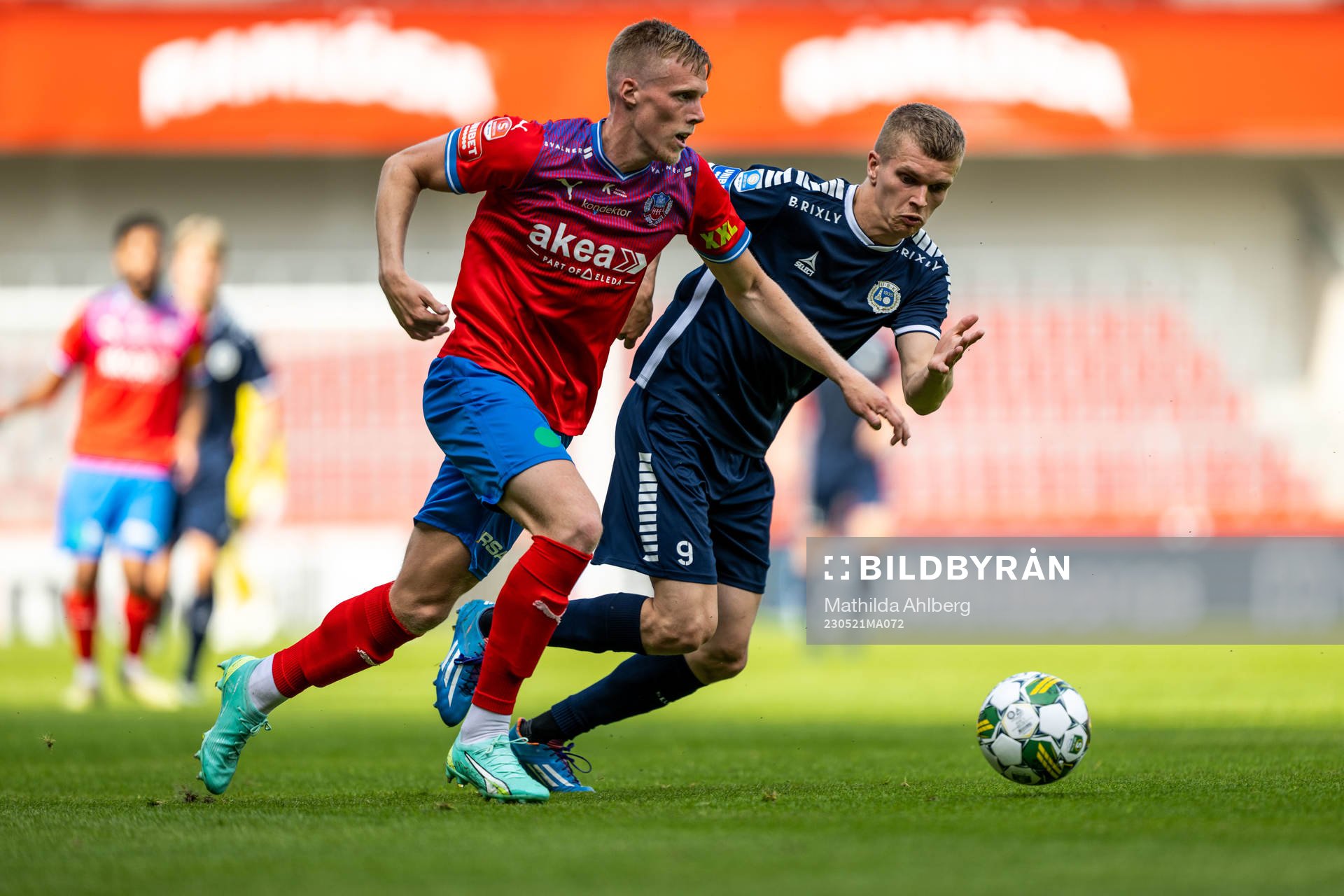 Helsingborgs Emil Hellman och Utsiktens Lucas Hedlund