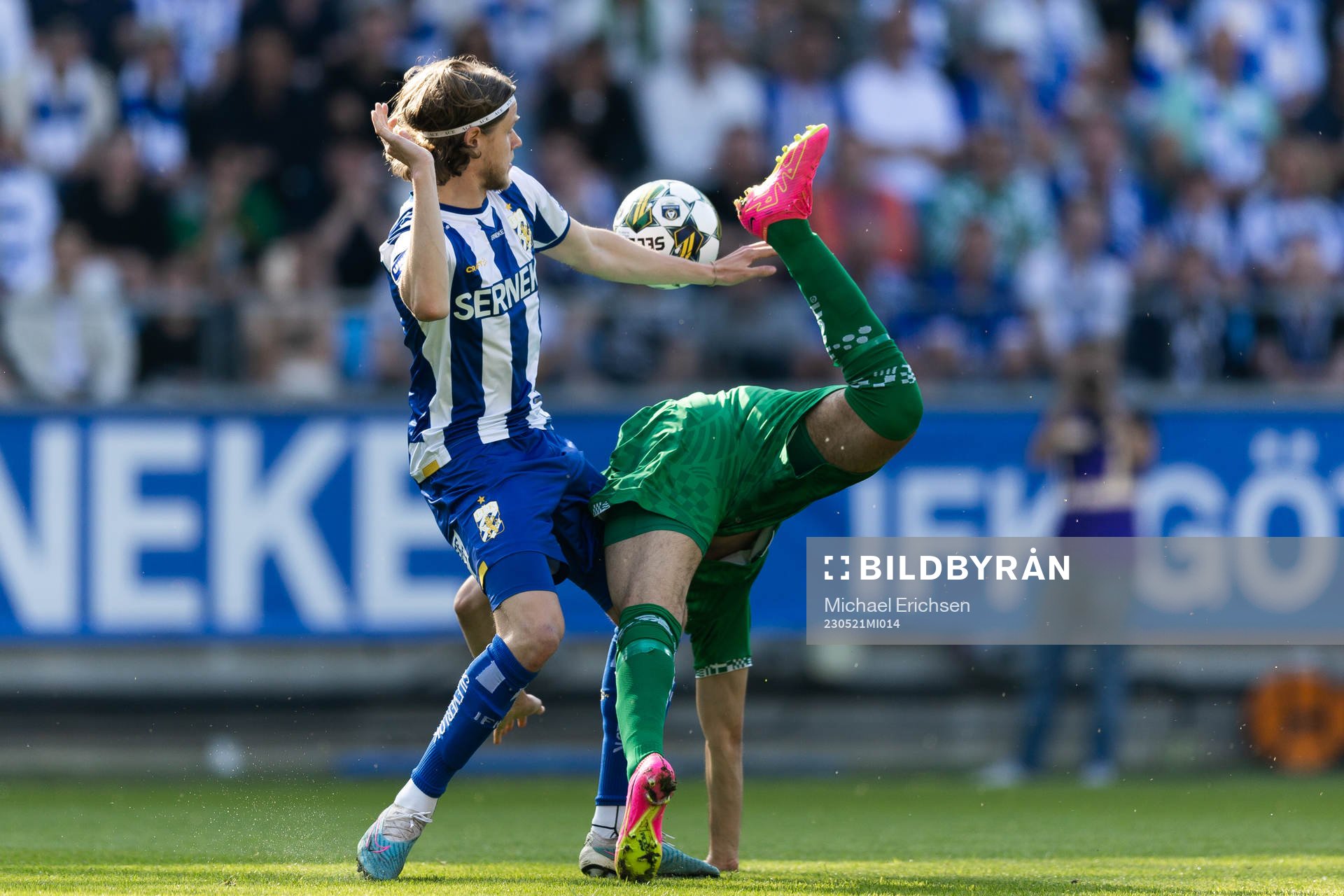 IFK Göteborgs Gustaf Norlin och Hammarbys Abdelrahman