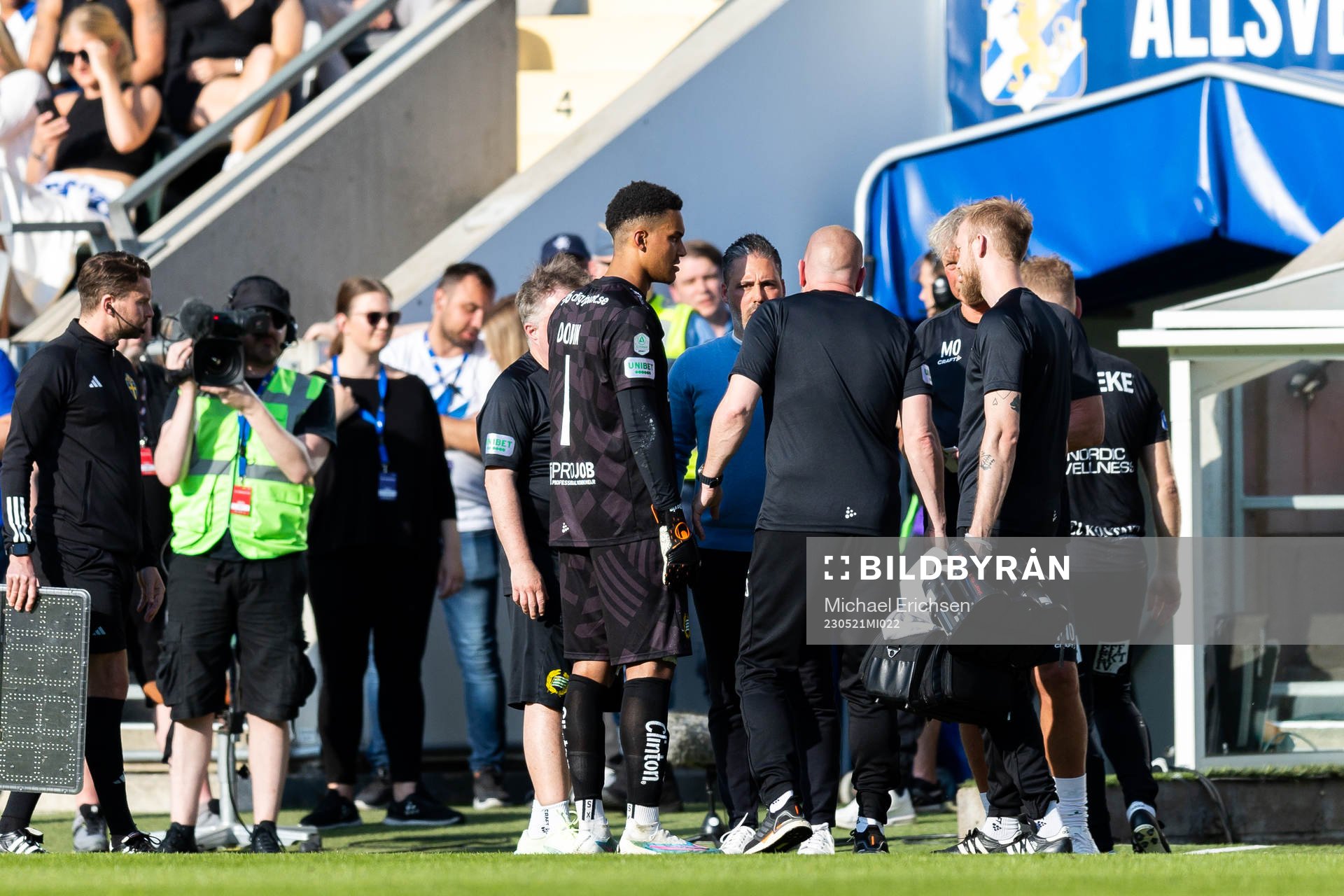 Hammarbys målvakt Oliver Dovin