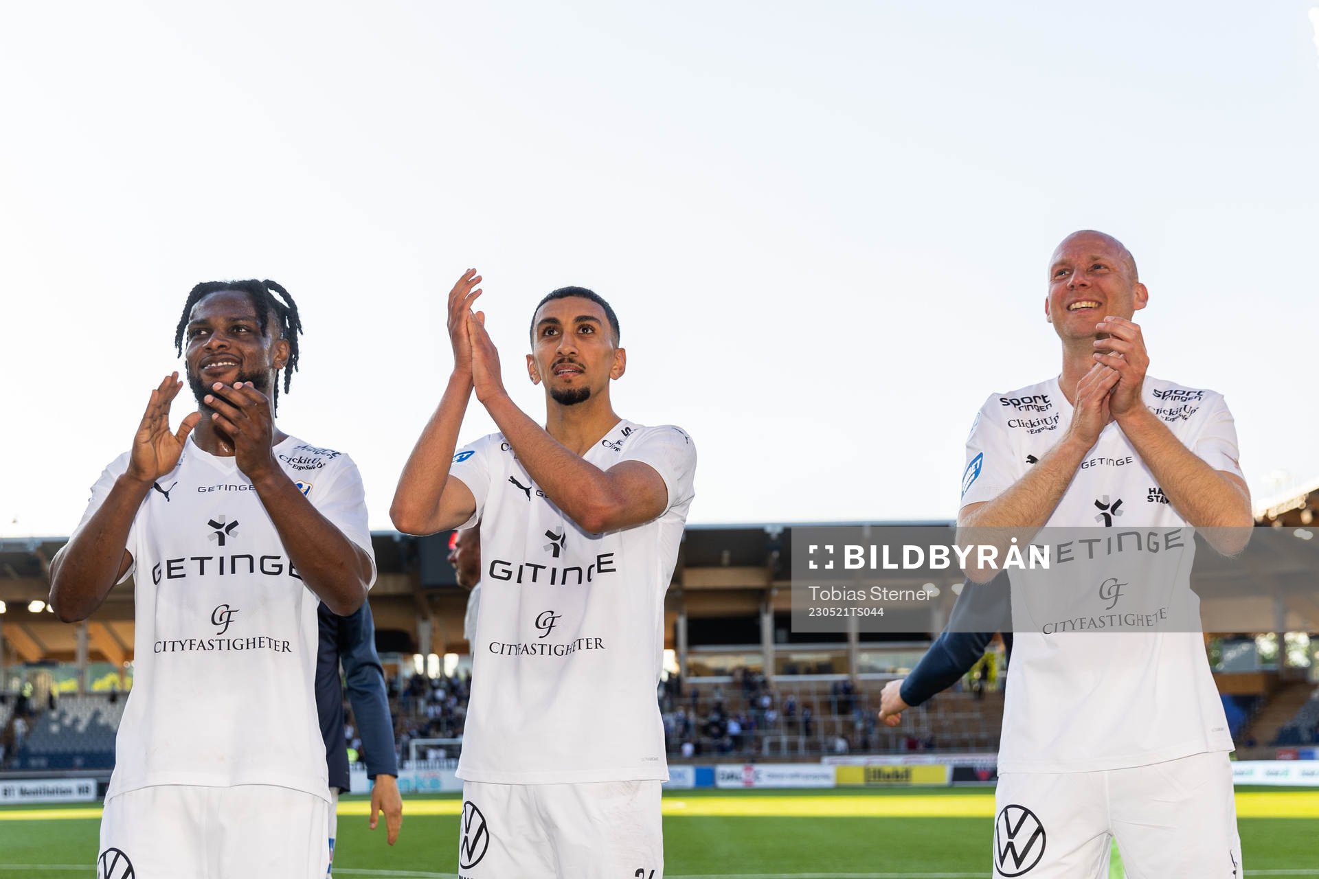 Halmstads spelare jublar
