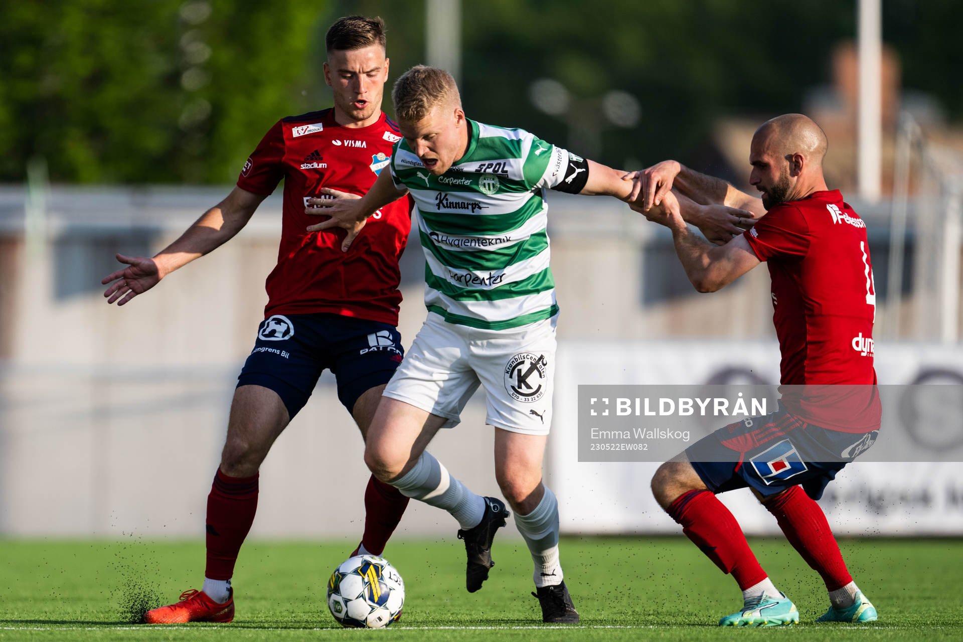 Västerås SKs Simon Johansson mot Östers Runar Thor