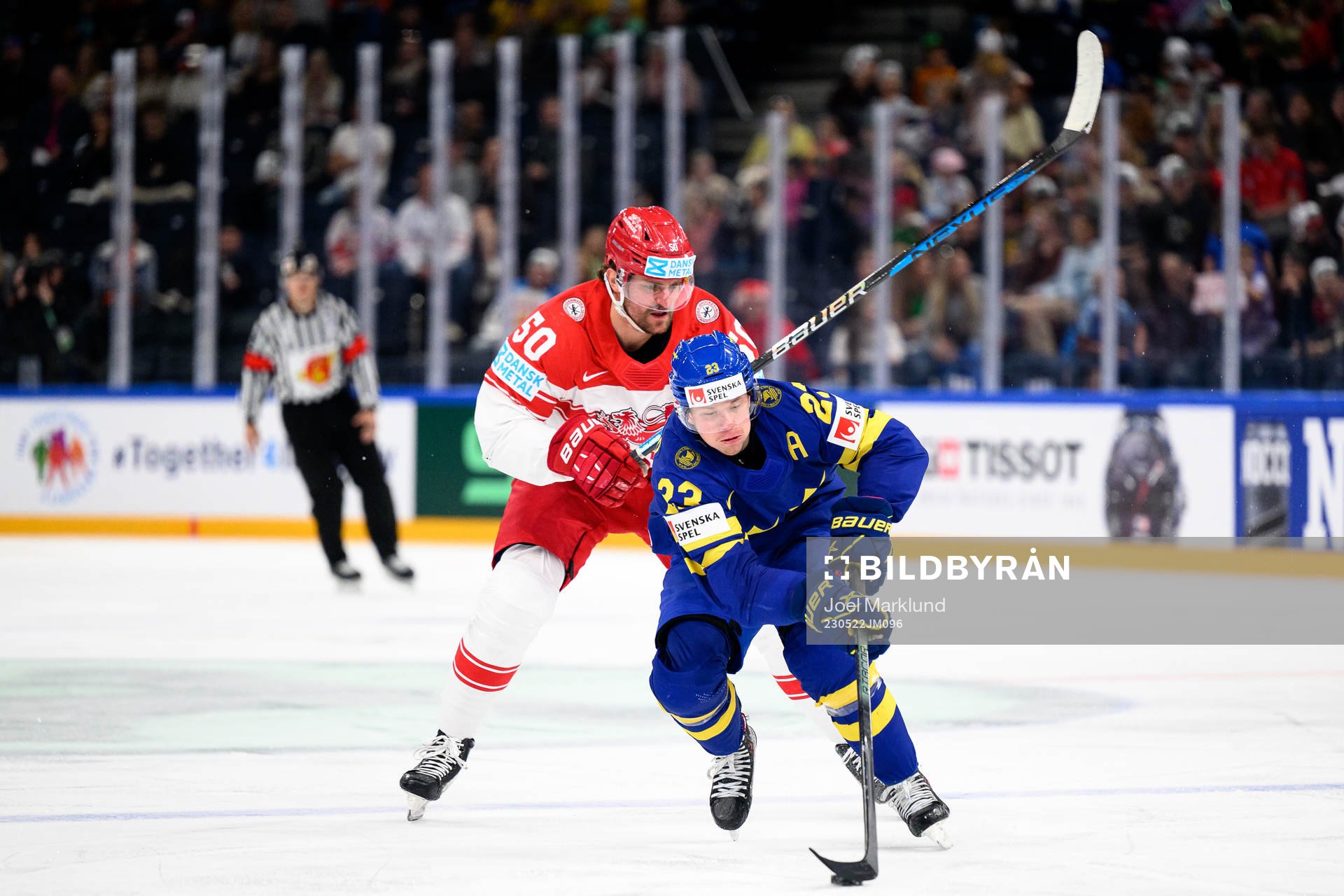 Mathias Bau of Denmark and Lucas Raymond of Sweden