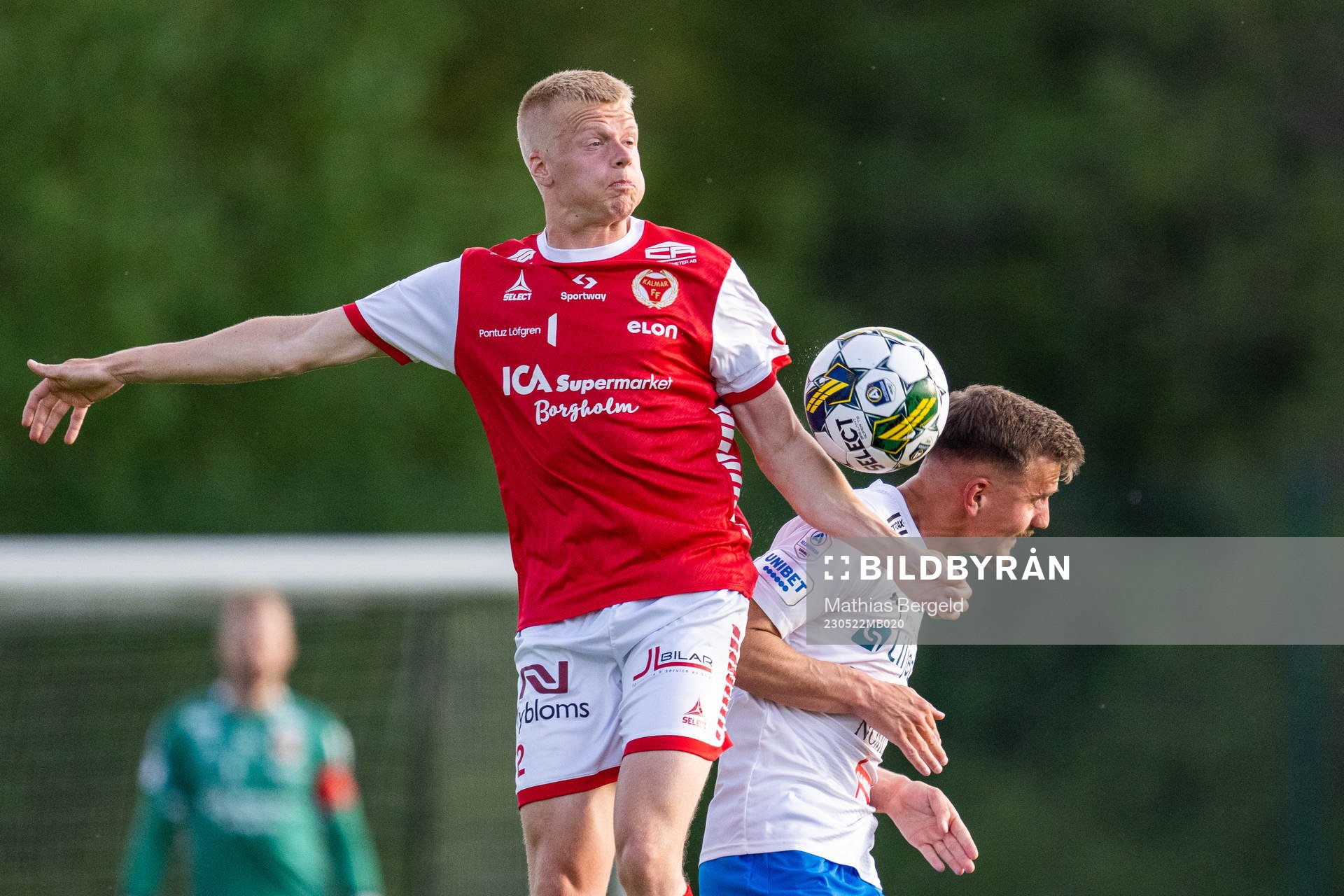 Kalmars Axel Lindahl och Värnamos Ajdin Zeljkovic