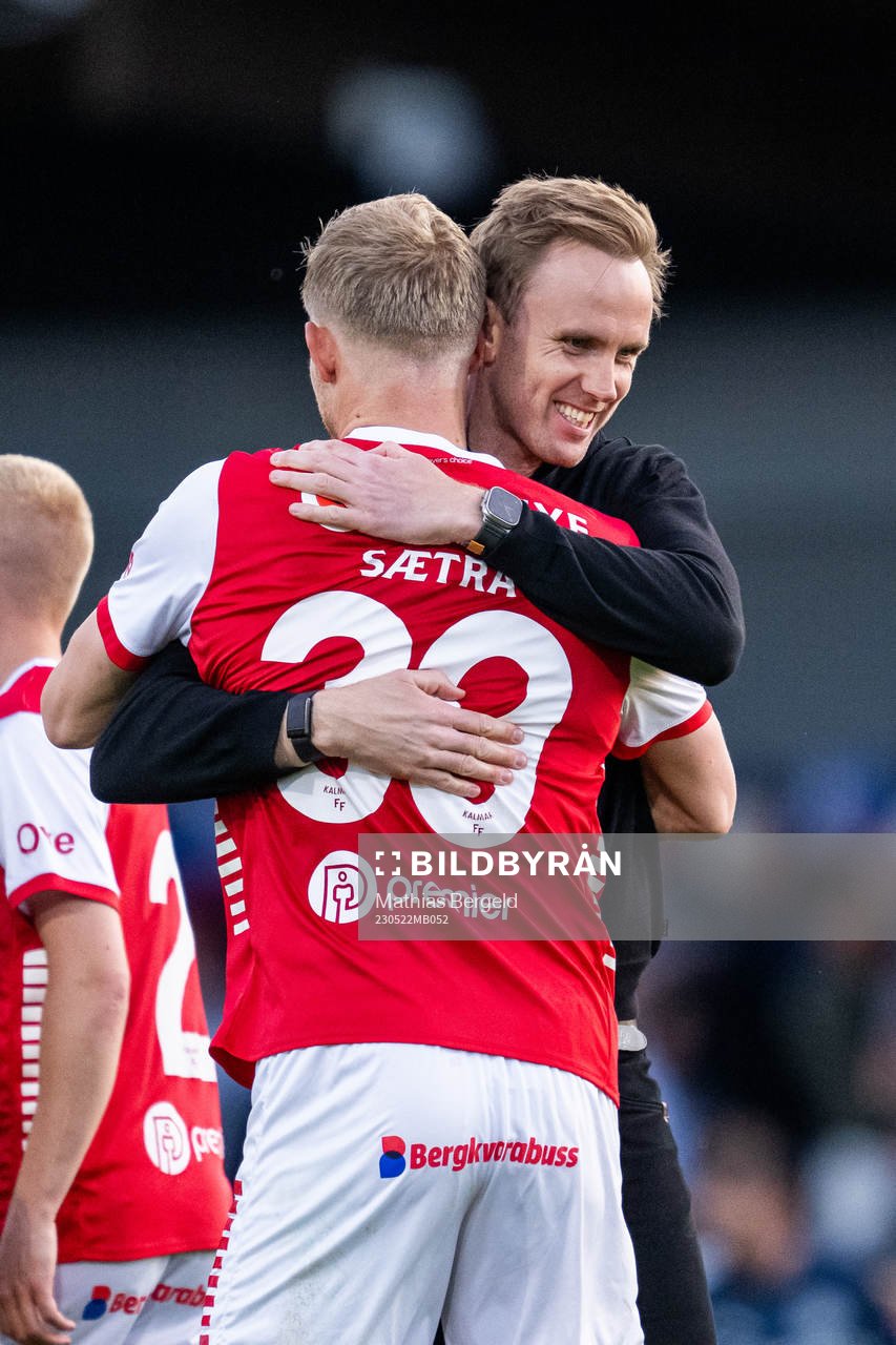 Kalmars Lars Saetra och tränare Henrik Jensen jublar