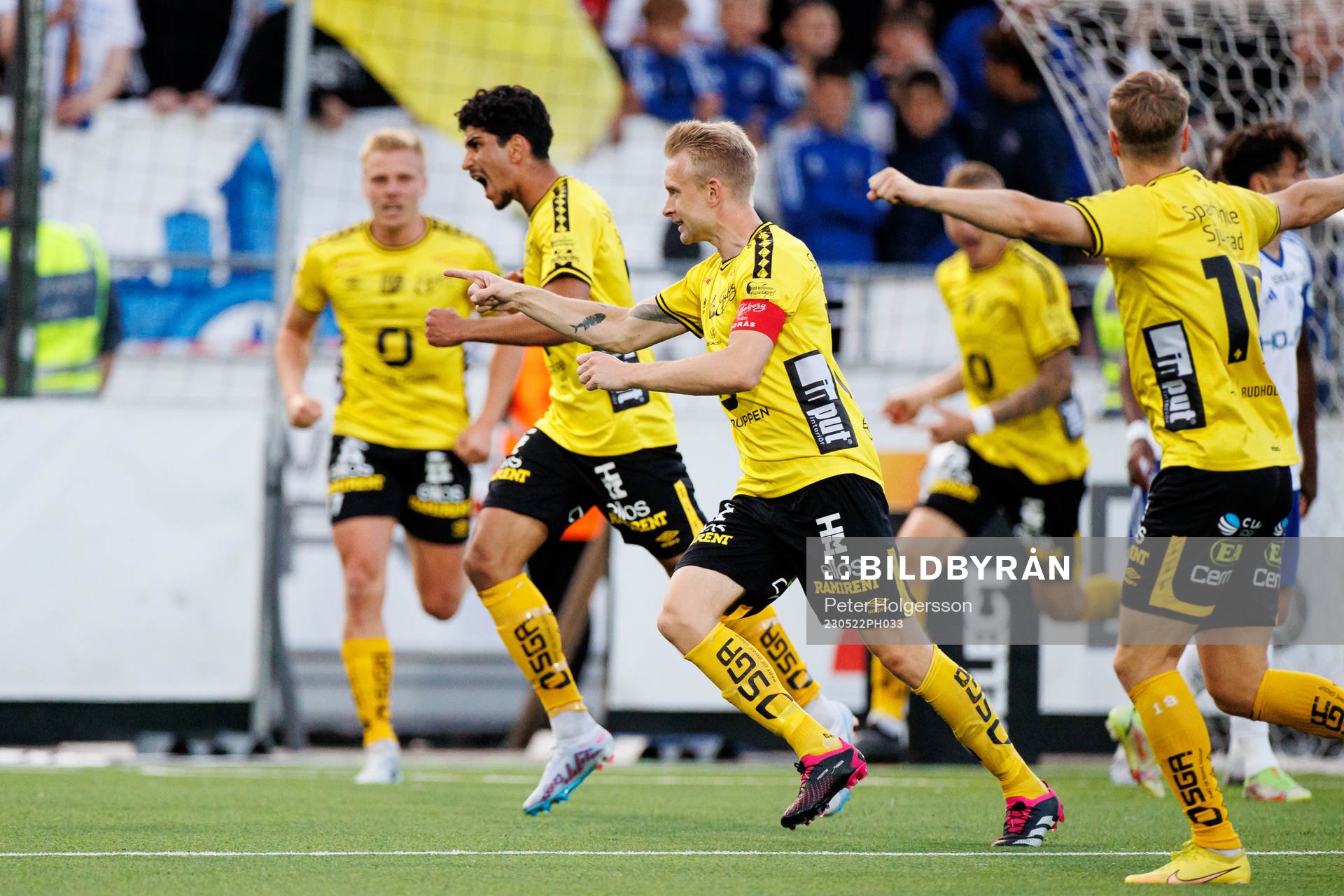 Elfsborgs Johan Larsson jublar