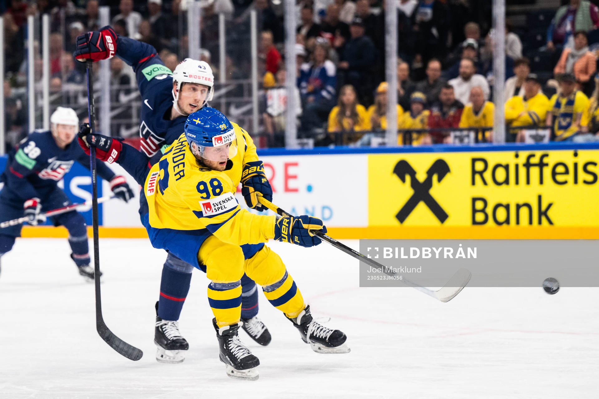 Tyler Kleven of USA and Alexander Nylander of Sweden