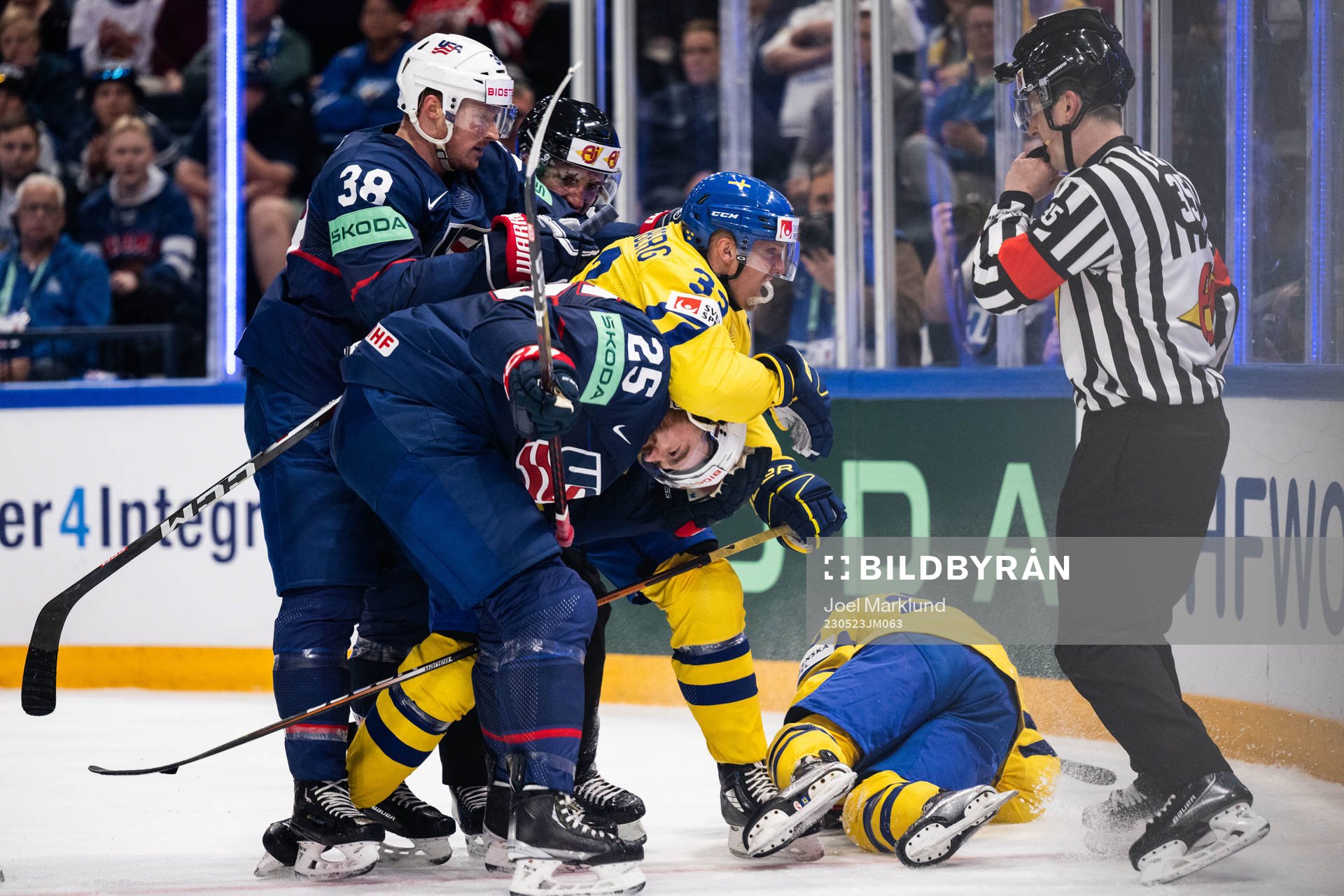 Patrick Brown and Nick Perbix of USA against Jakob
