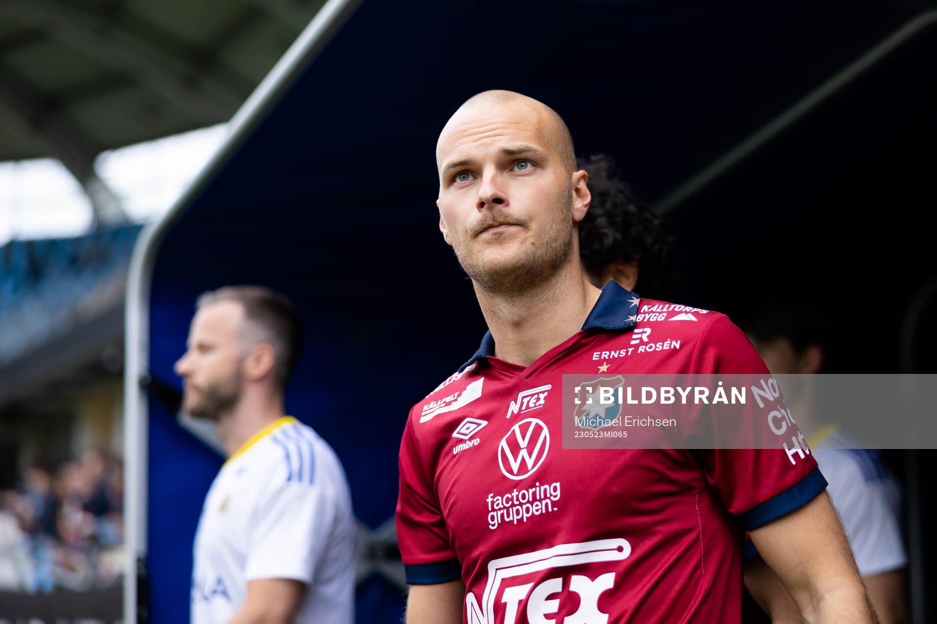 Örgrytes Jonathan Drott innan fotbollsmatchen i Superettan