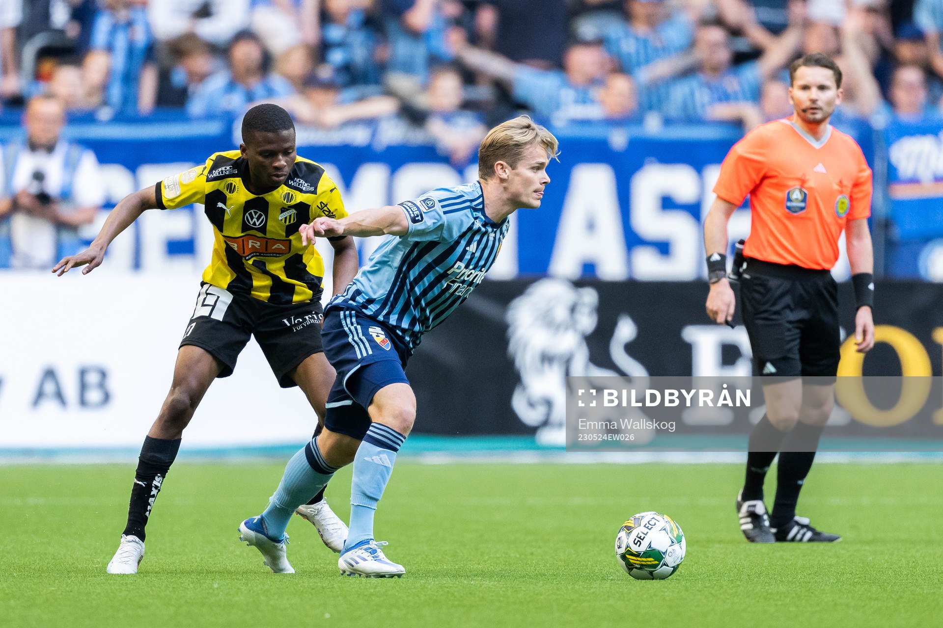 Häckens Akoua Romeo Amane och Djurgårdens Hampus Finndell