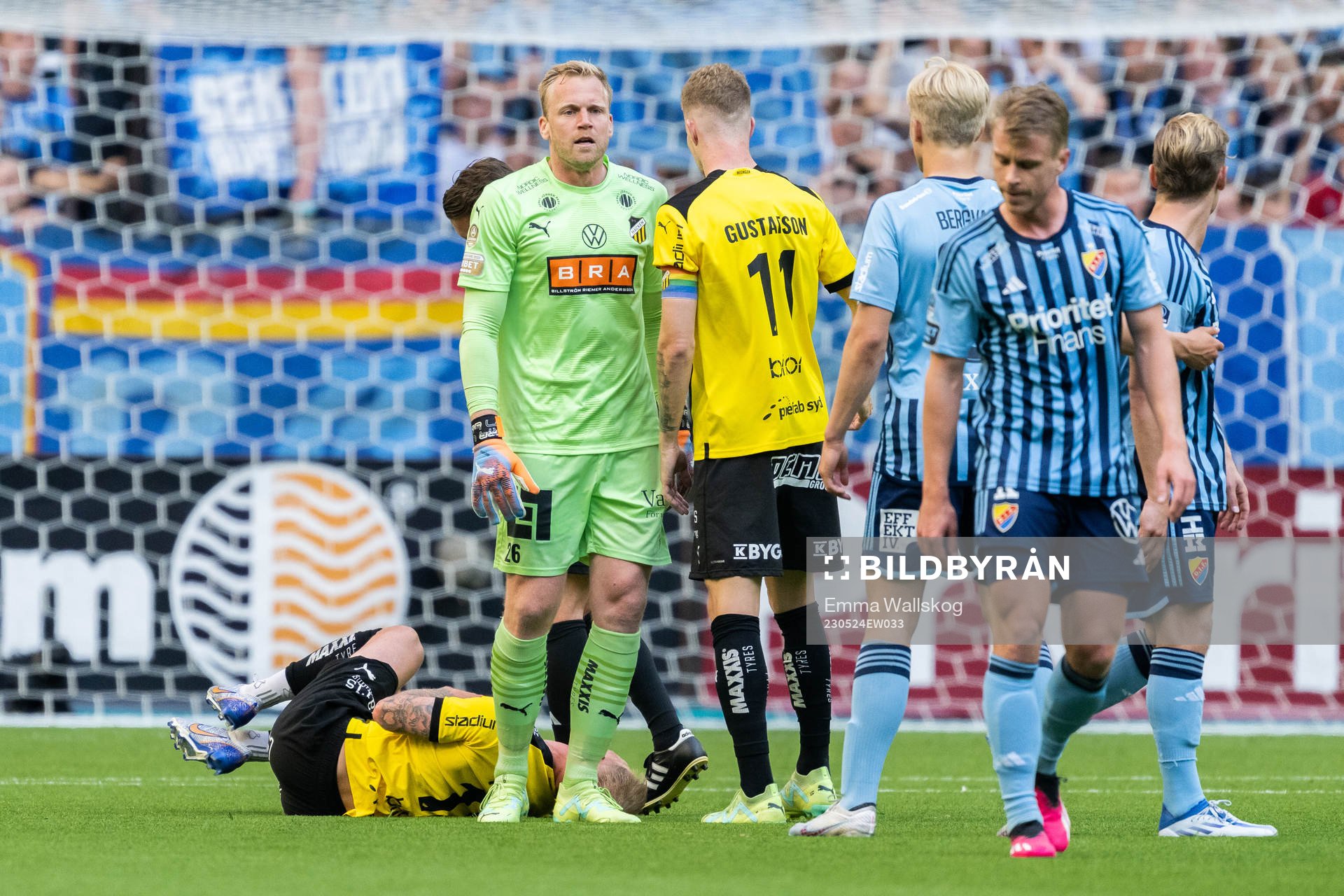 Häckens Mikkel Rygaard Jensen, målvakt Peter Abrahamsson