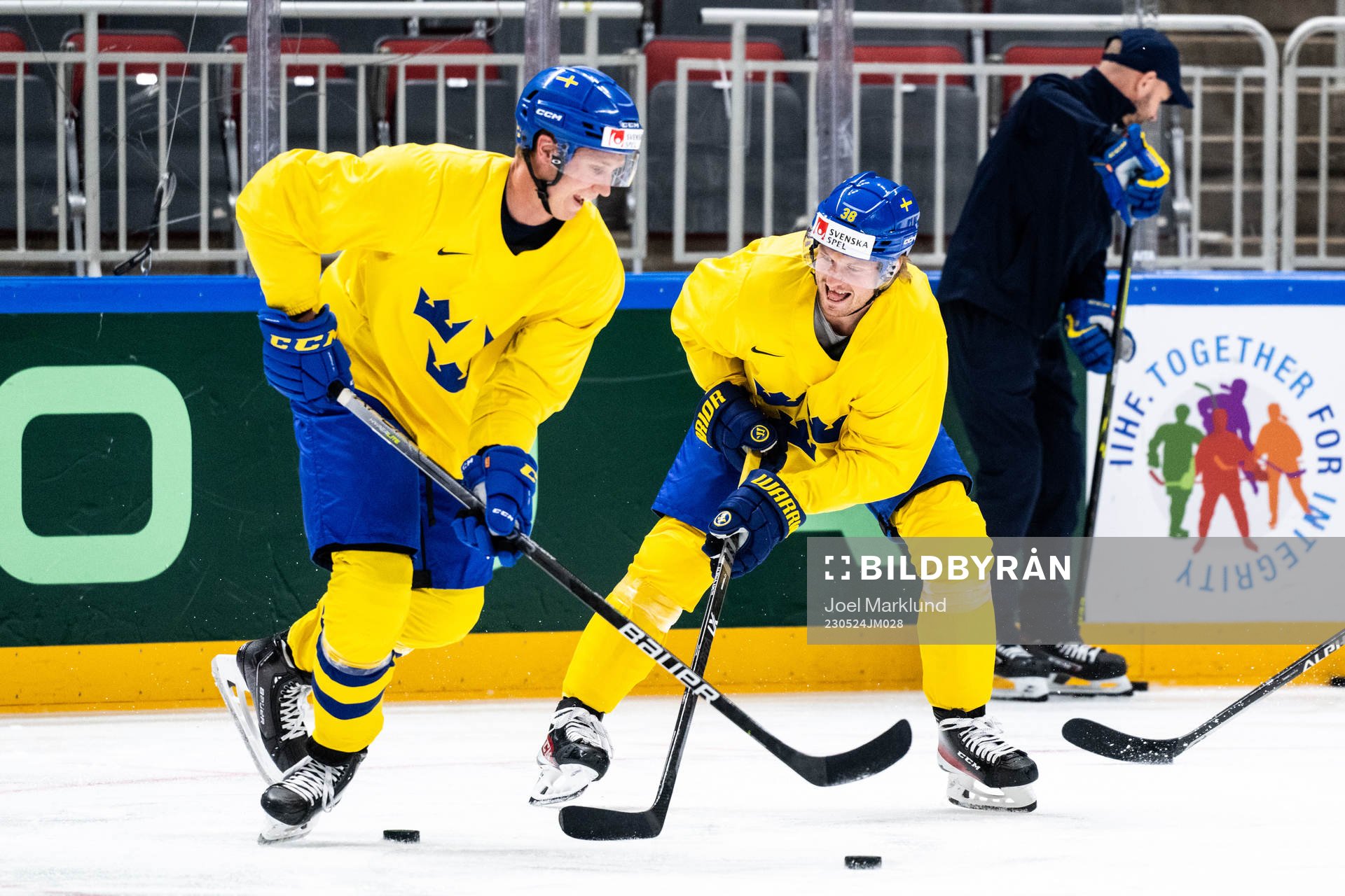 Dennis Rasmussen and Rasmus Sandin of Sweden at a practice