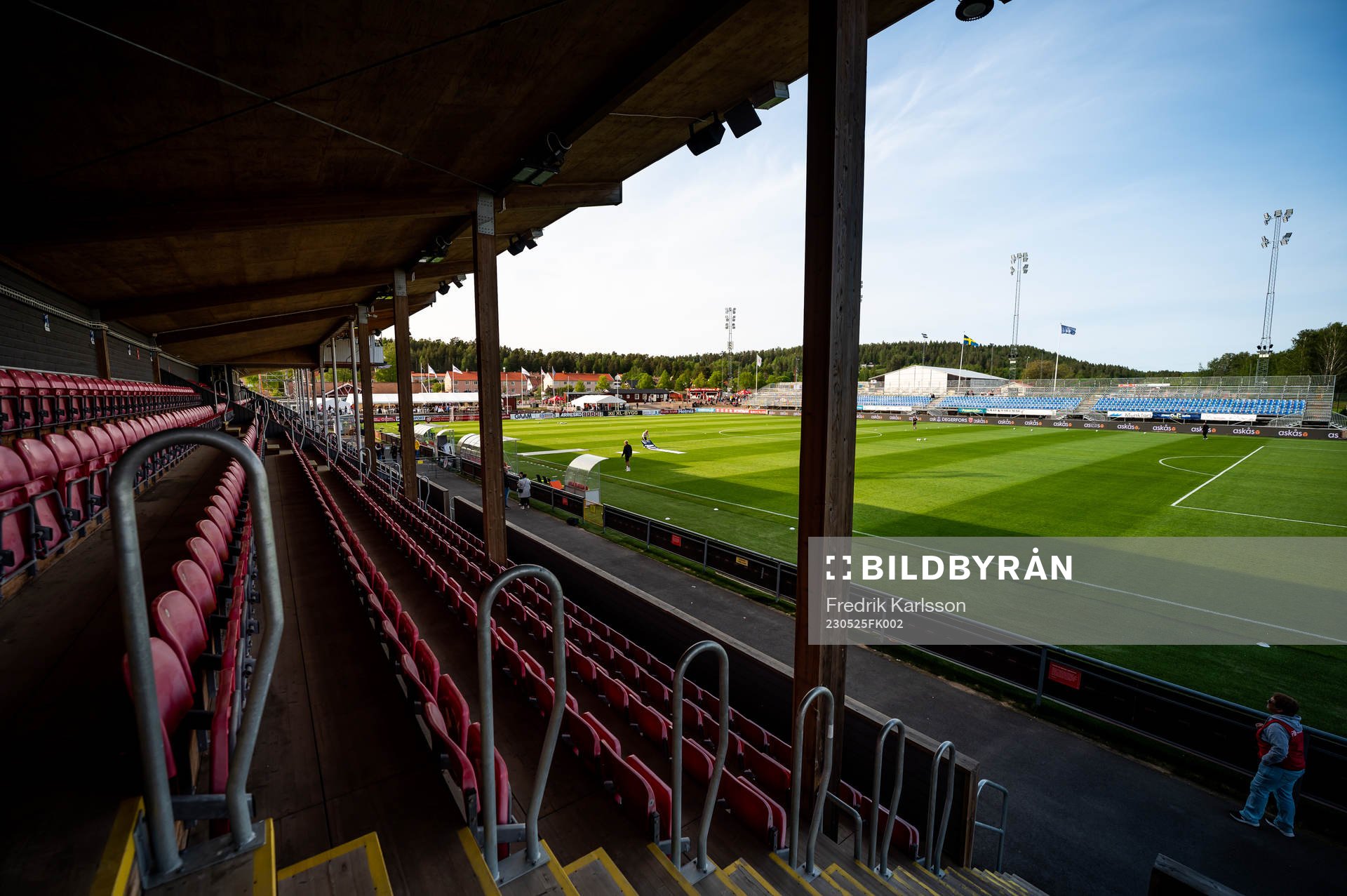 Vy över Stora Valla och tomma läktare inför fotbollsmatchen i Allsvenskan mellan Degerfors och Hammarby den 25 maj 2023 i Degerfors. 