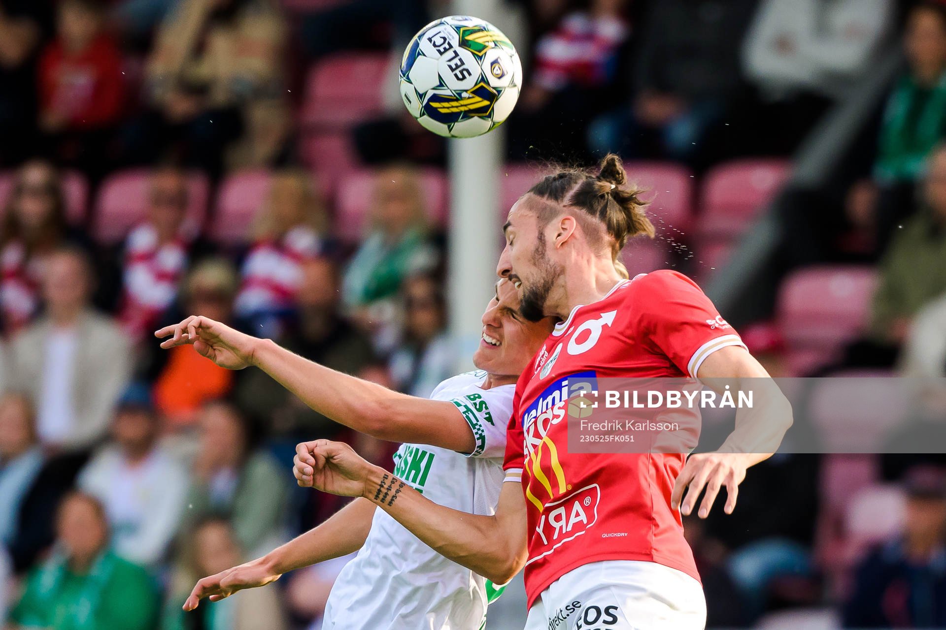 Hammarbys Markus Karlsson och Degerfors Dijan Vukojevic