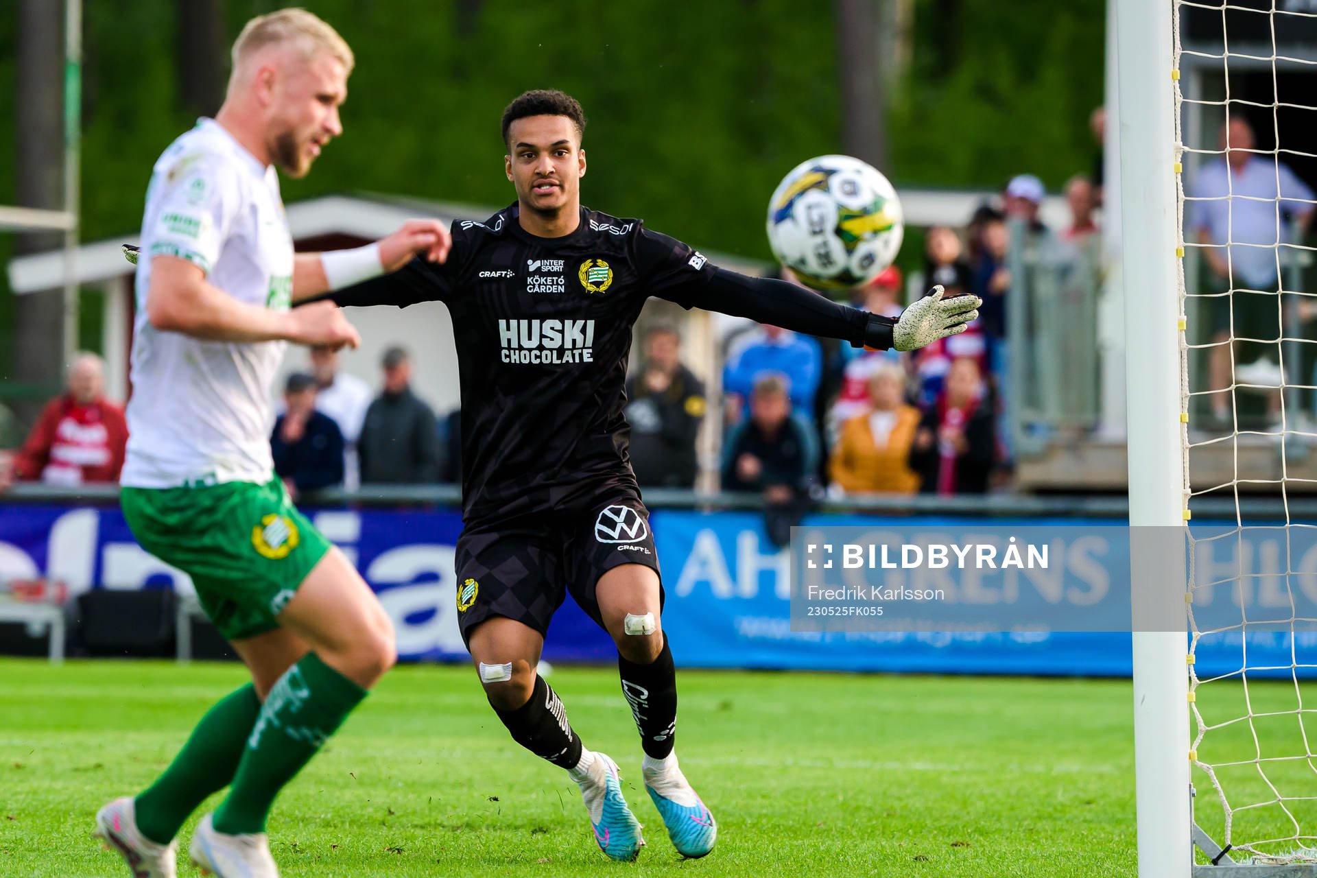 Hammarbys målvakt Oliver Dovin