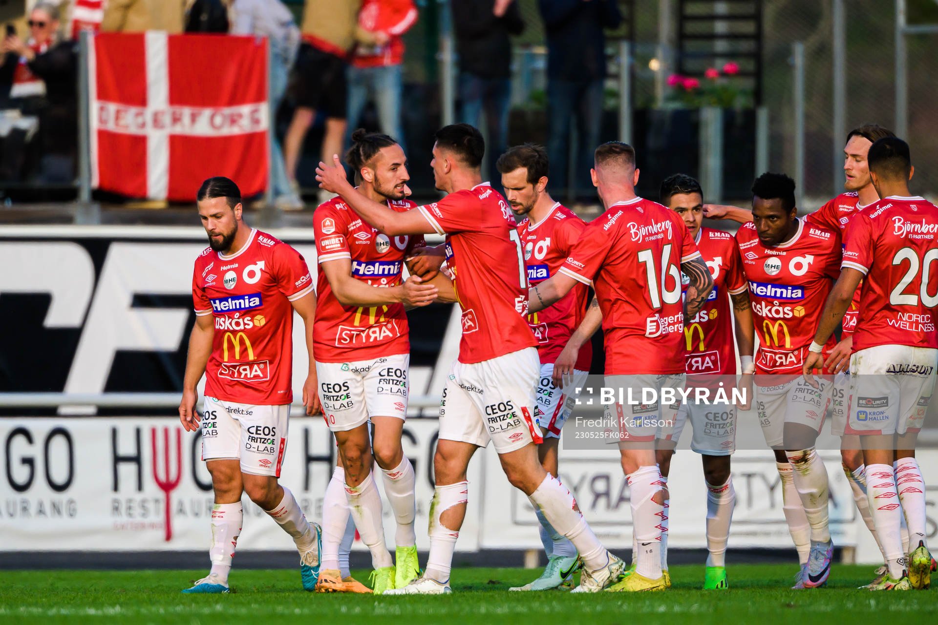 Degerfors Dijan Vukojevic jublar efter mål under fotbollsmatchen i Allsvenskan mellan Degerfors och Hammarby den 25 maj 2023 i Degerfors.