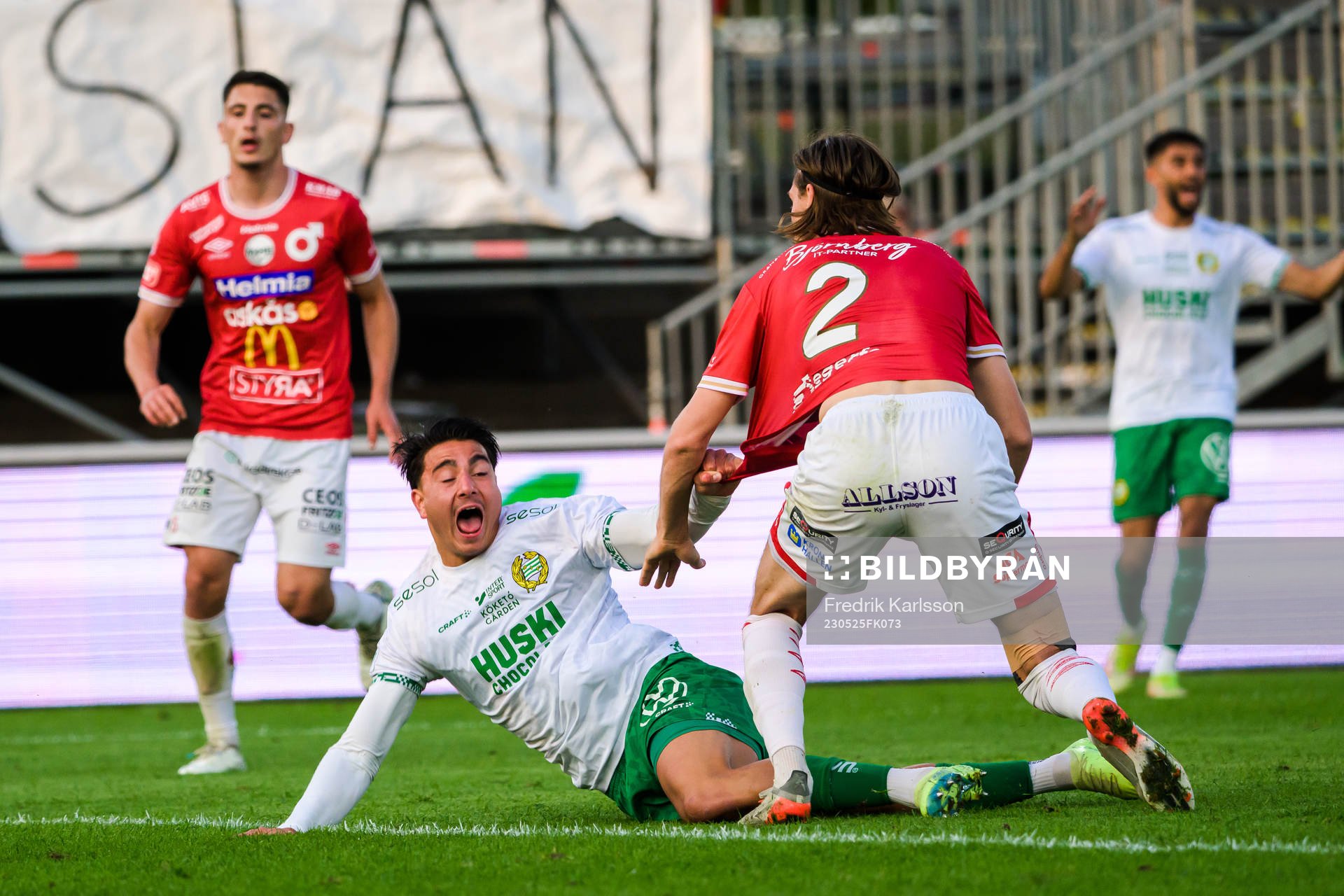 Hammarbys Jusef Erabi och Degerfors Gustav Granath