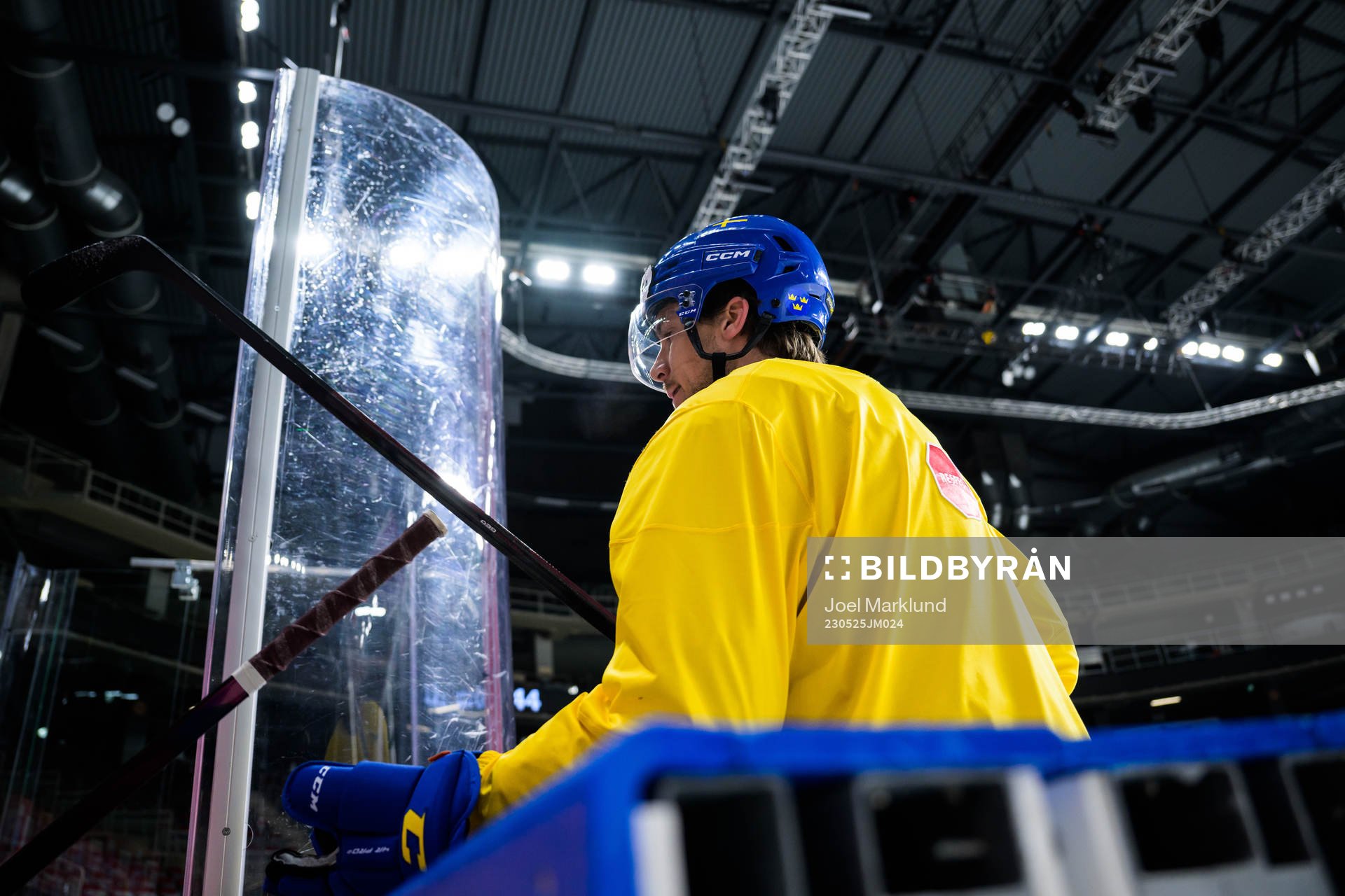 Henrik Tömmernes of Sweden at a practice session