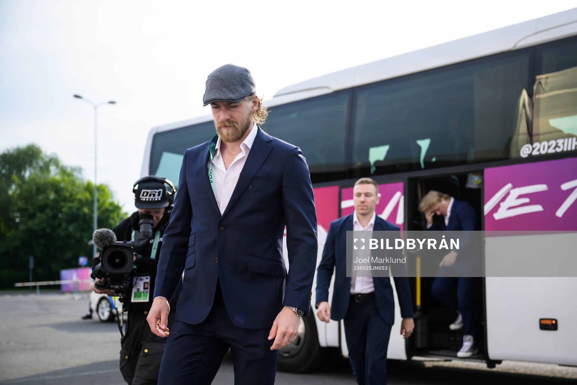 Anton Lindholm of Sweden arrives to the arena for the 2023
