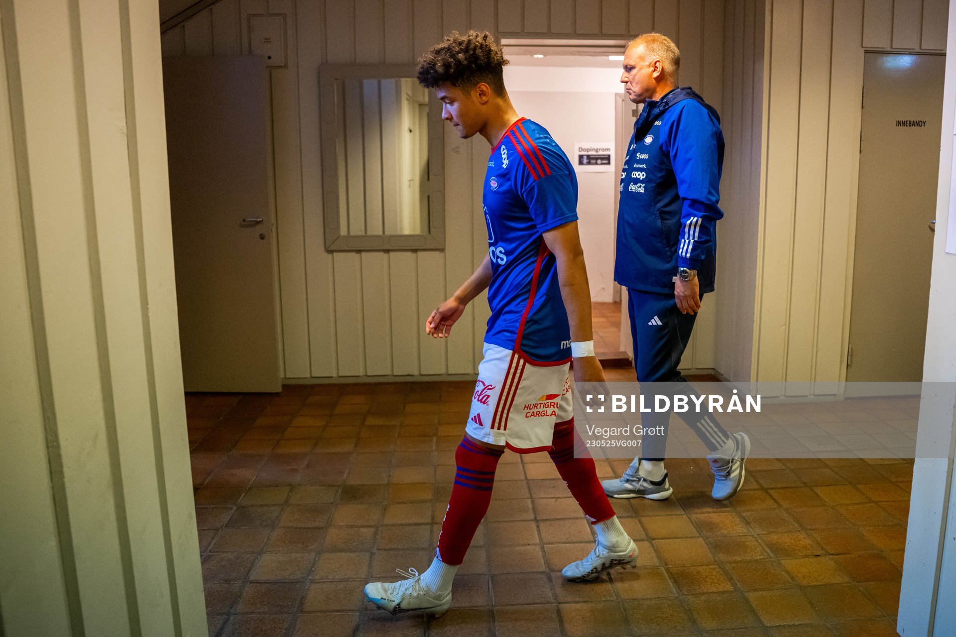 Jacob Dicko and head coach Dag-Eilev Fagermo of Vålerenga