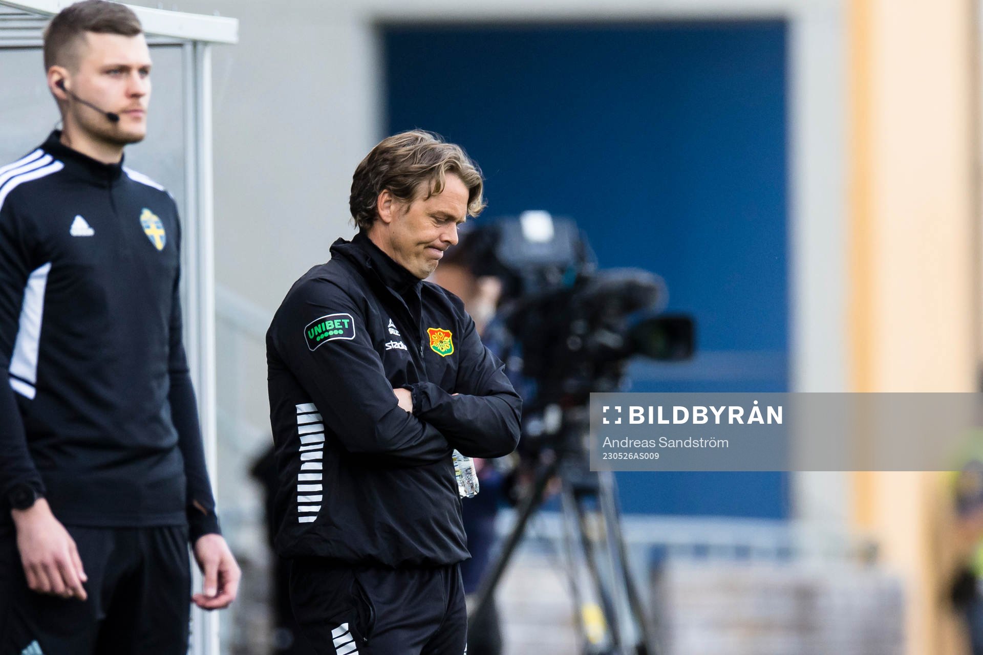 GAIS tränare Fredrik Holmberg ser bekymrad ut