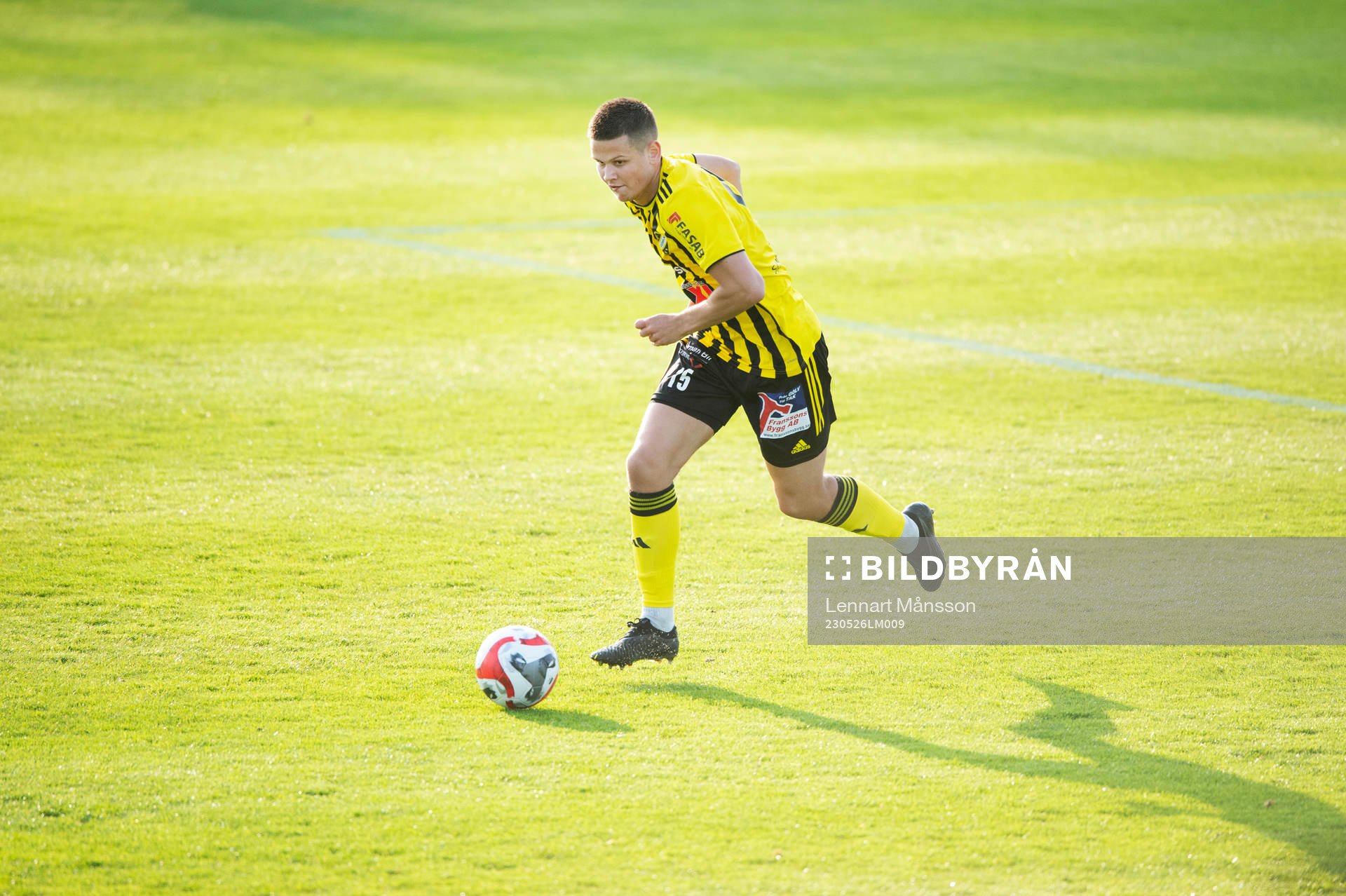 IFK Hässleholms  Viktor Ahlgren i matchen i division 2