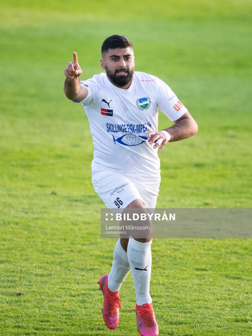 Österlens Bassam Ahmad har gjort 0-1 och jublar i matchen