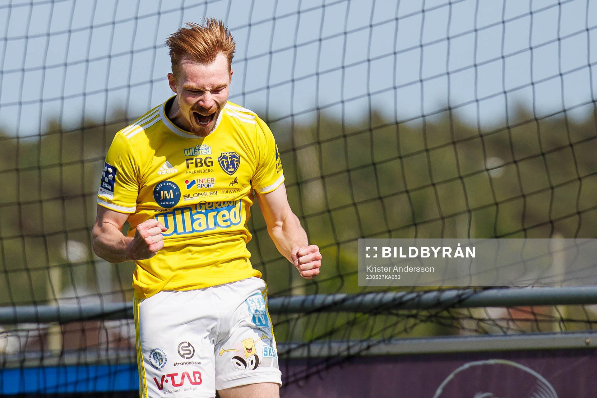 Falkenbergs Linus Borgström jublar