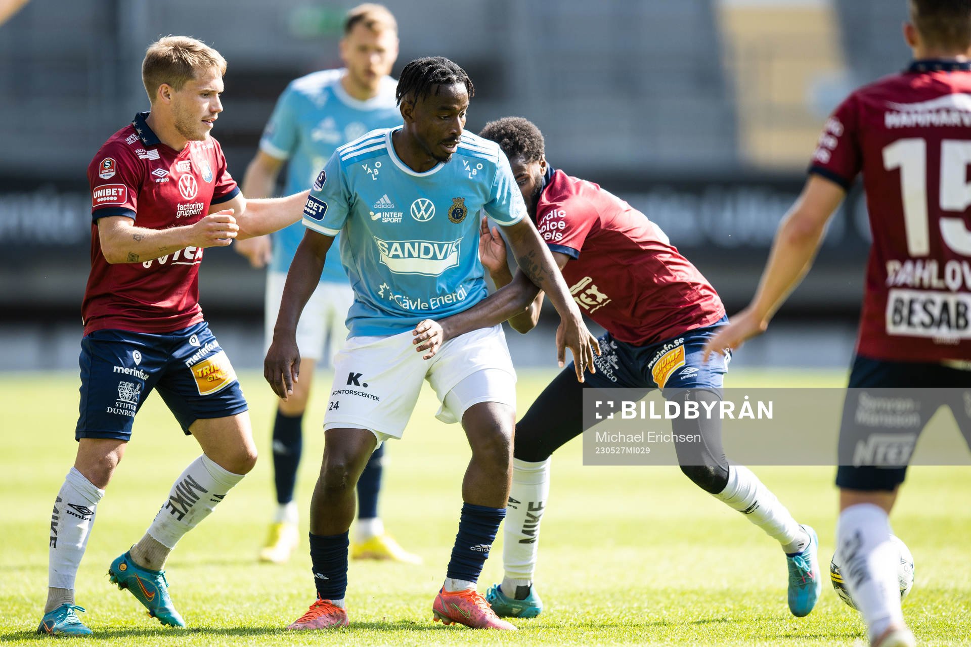 Örgrytes Hampus Dahlqvist och Mubaarak Nuh mot Gefles York