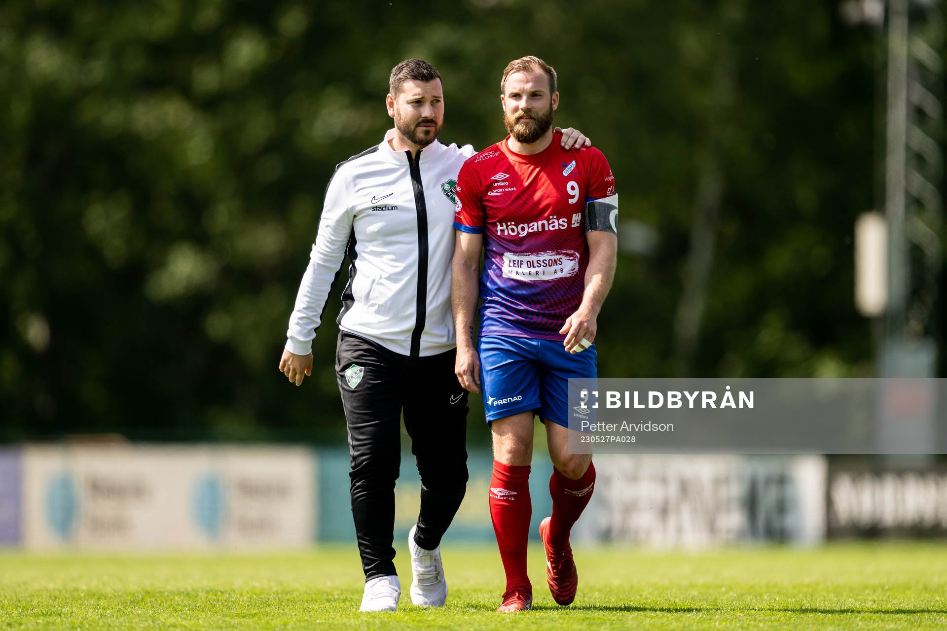 Högaborgs tränare Kristoffer Schönbeck och Höganäs