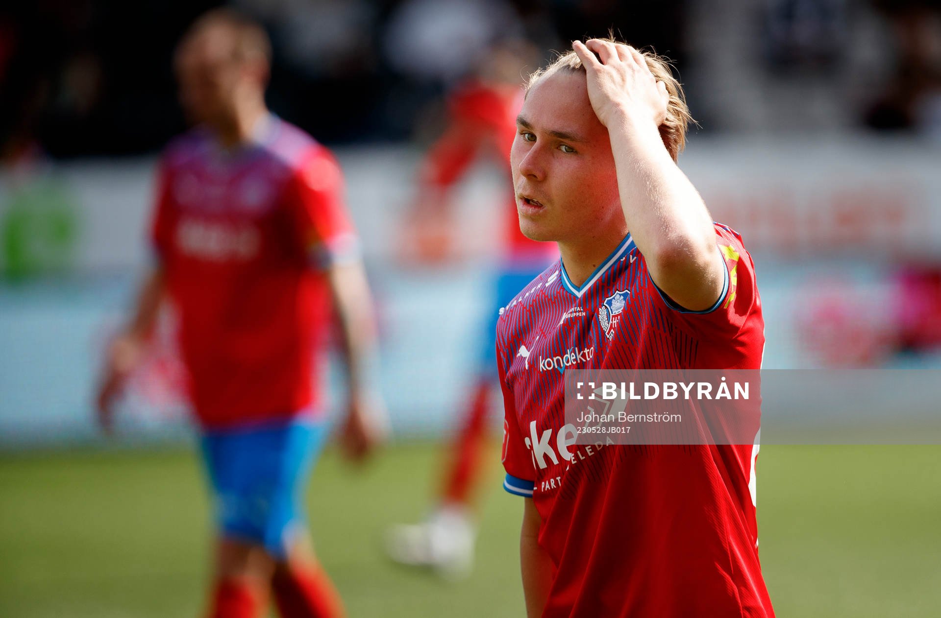 Helsingborgs Simon Bengtsson deppar