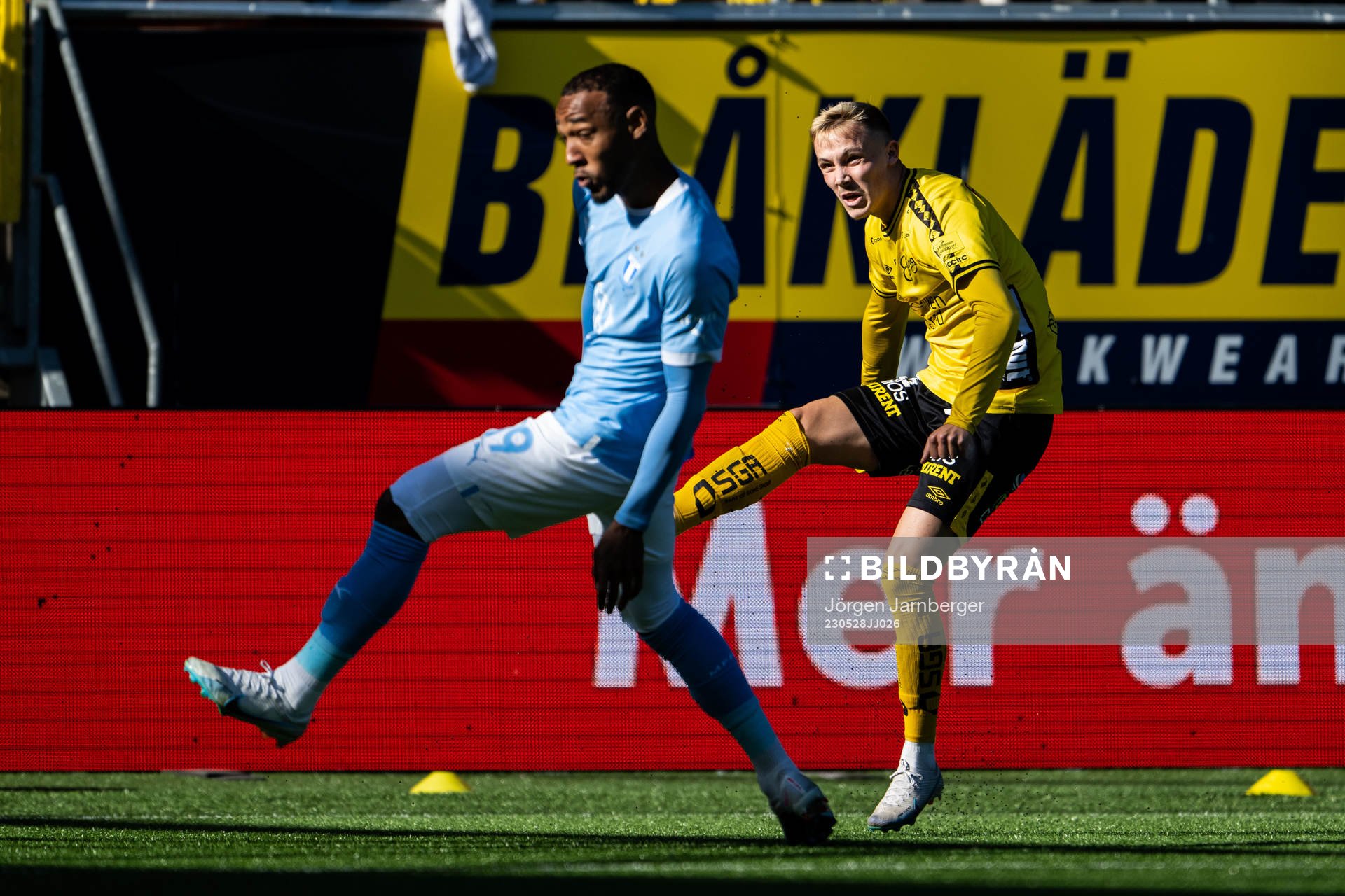Malmö FFs Isaac Kiese Thelin och Elfsborgs Jacob Ondrejka