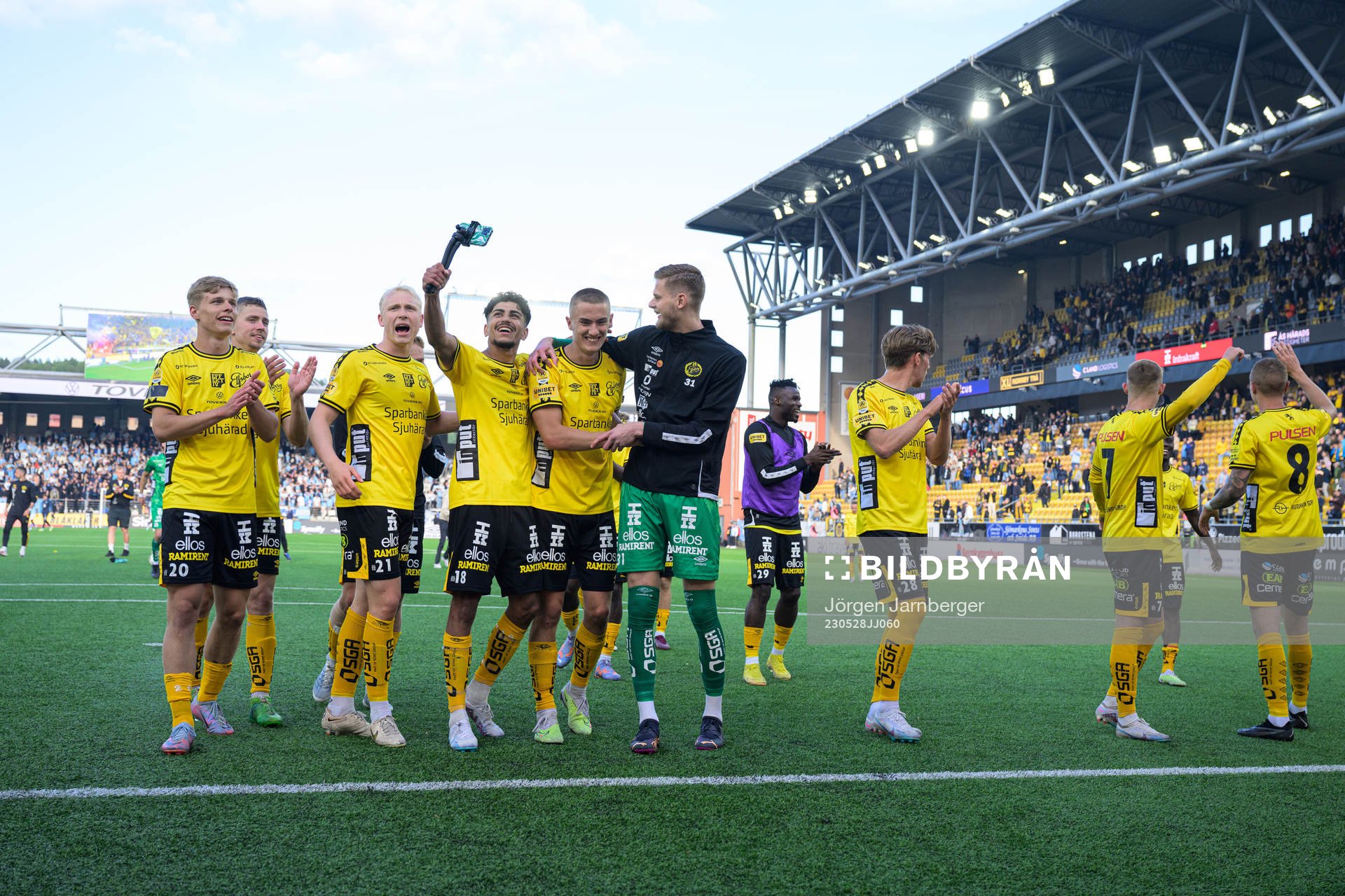 Elfsborgs spelare jublar