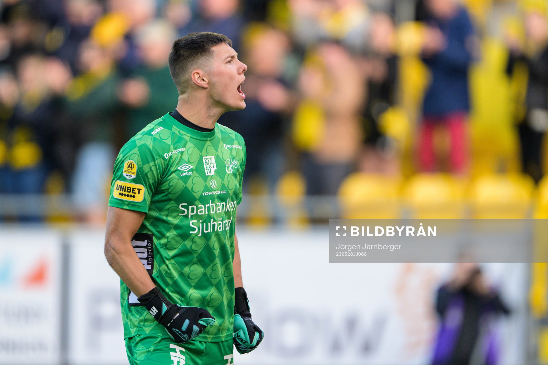 Elfsborgs målvakt Hakon Valdimarsson jublar