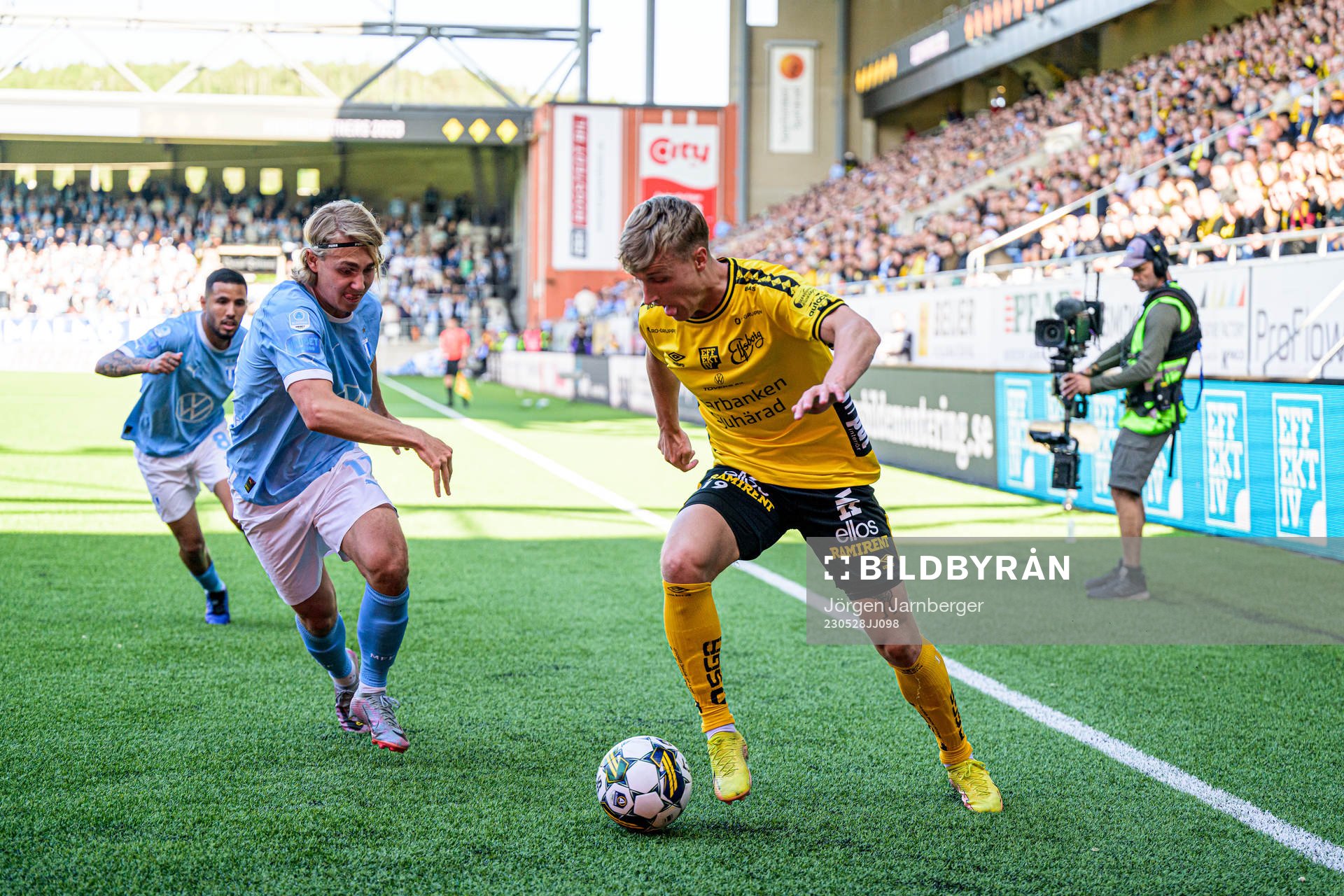 Malmö FFs Sebastian Nanasi och Elfsborgs Jeppe Møldrup
