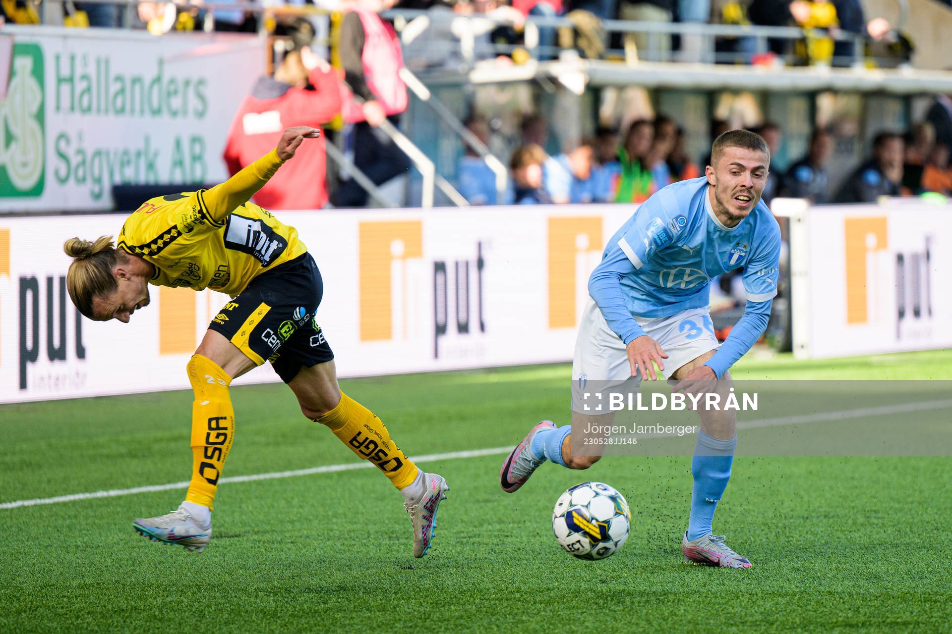 Elfsborgs Niklas Hult och Malmö FFs Patriot Sejdiu