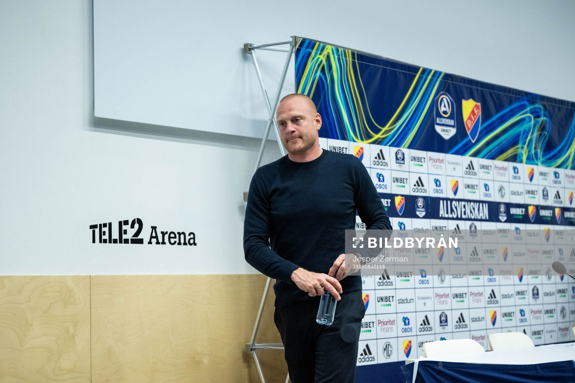 AIKs tränare Andreas Brännström deppar