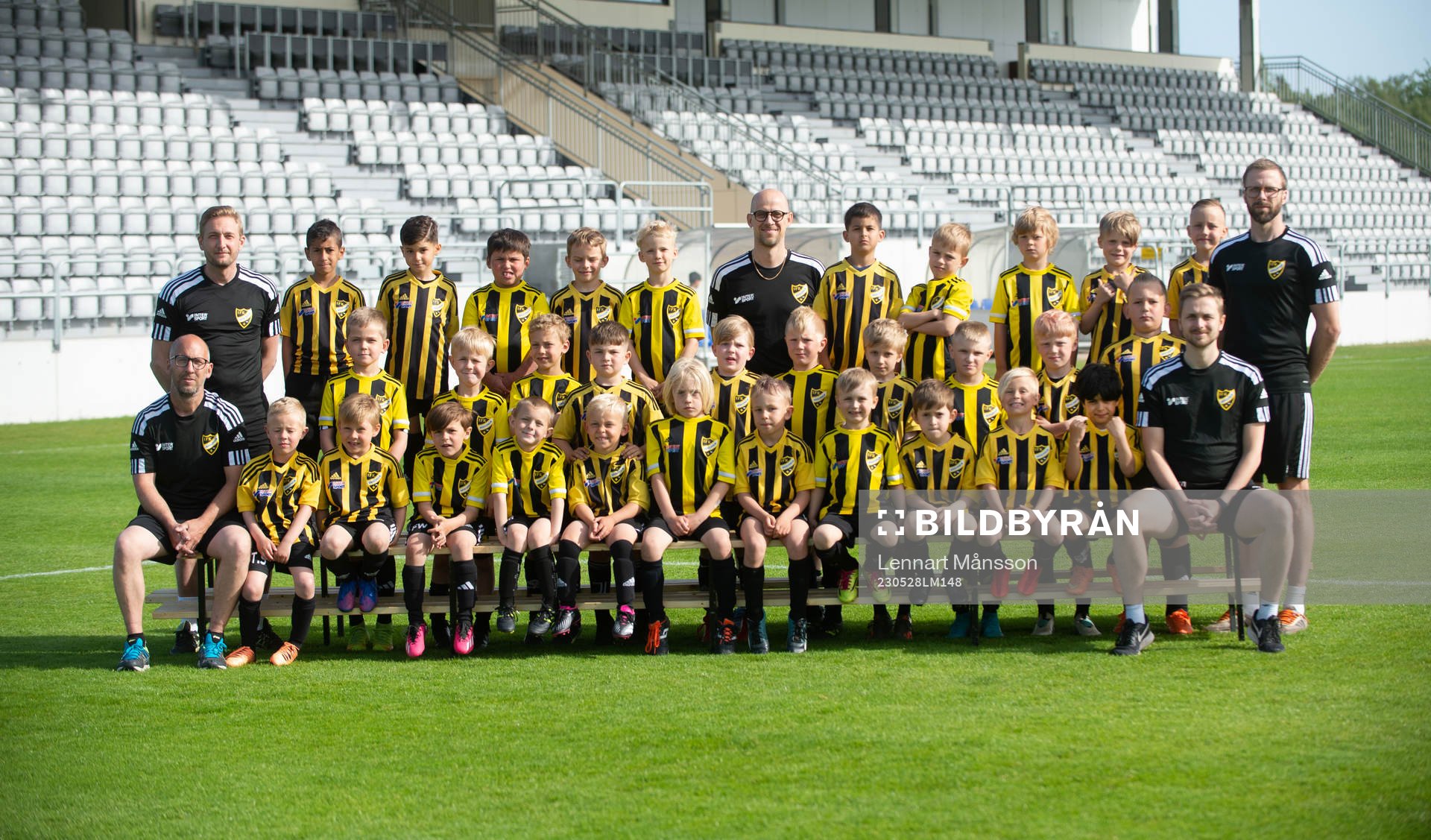 Lagbilder IFK Hässleholms ungdomslag i Hässleholm 28 maj