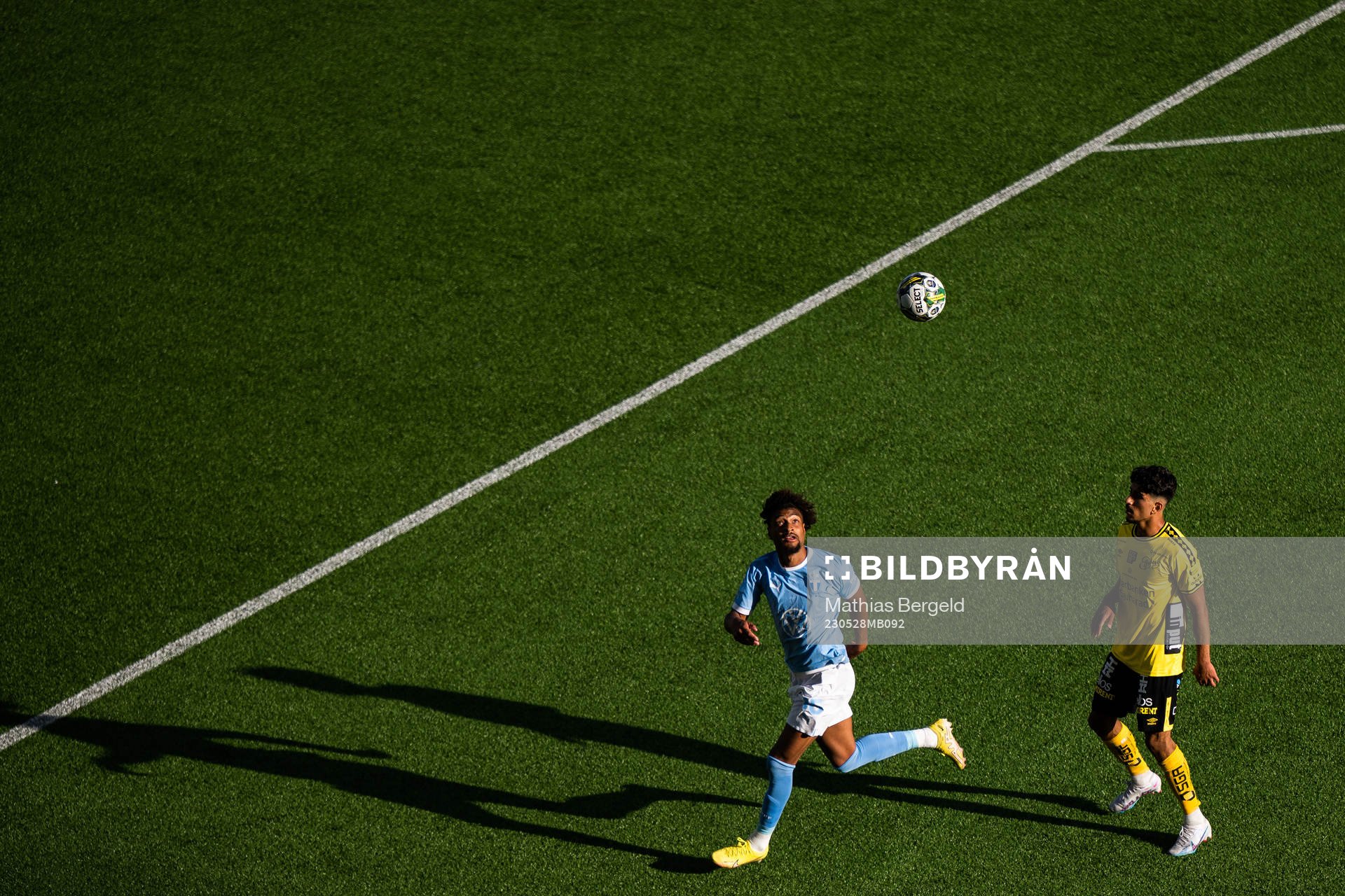 Malmö FFs Joseph Ceesay och Elfsborgs Ahmed Qasem