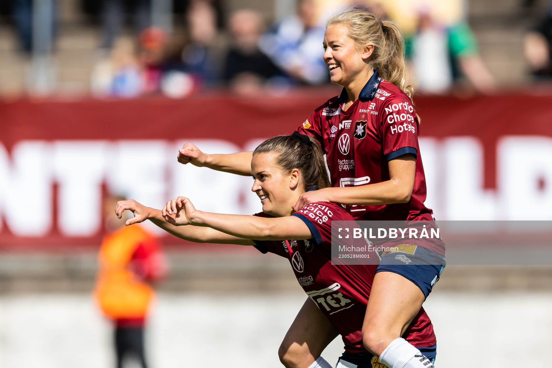 Örgrytes Frida Bremer jublar