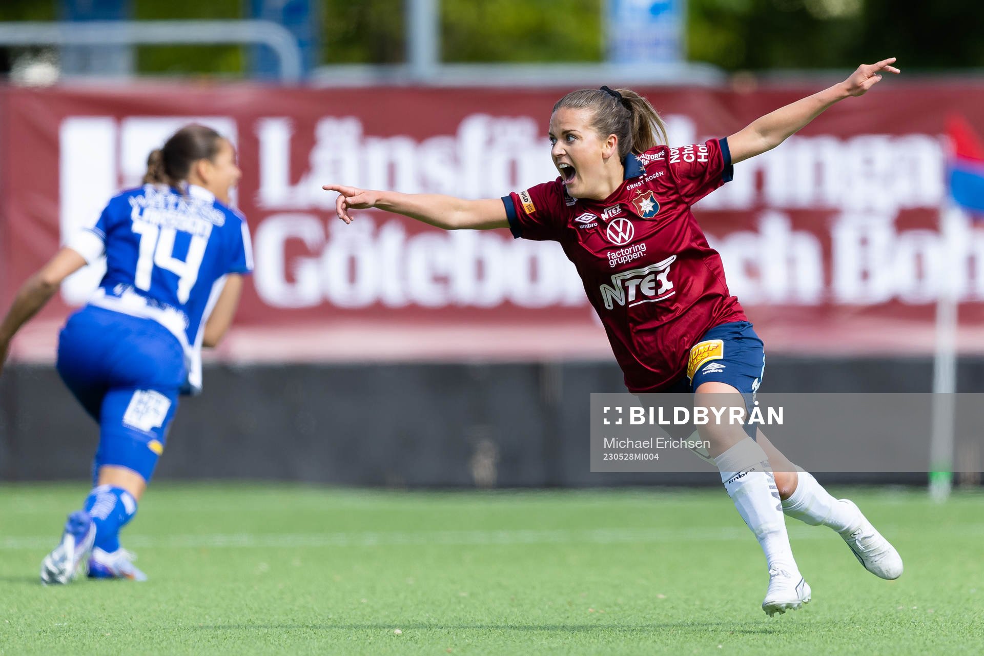 Örgrytes Frida Bremer jublar