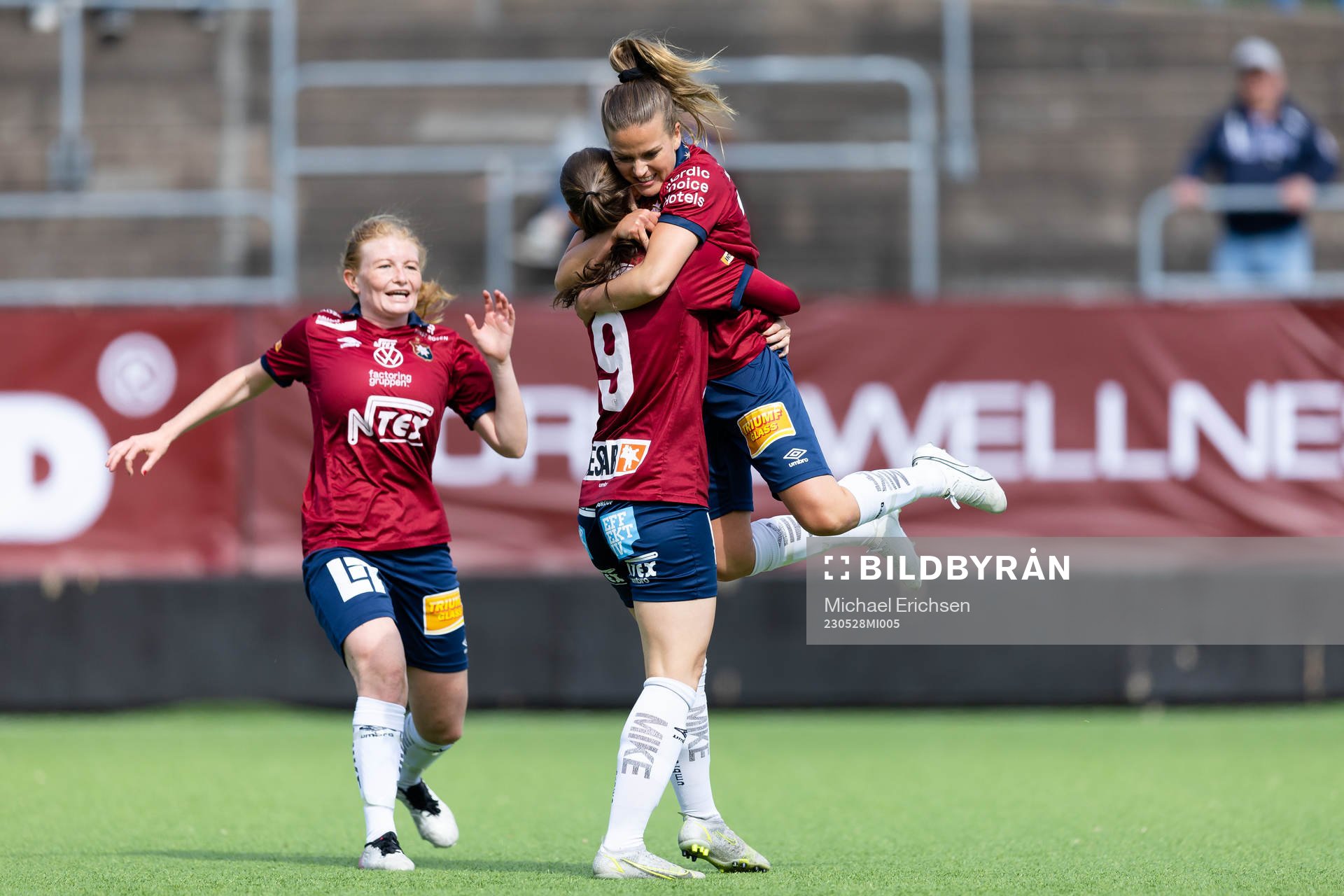 Örgrytes Frida Bremer jublar