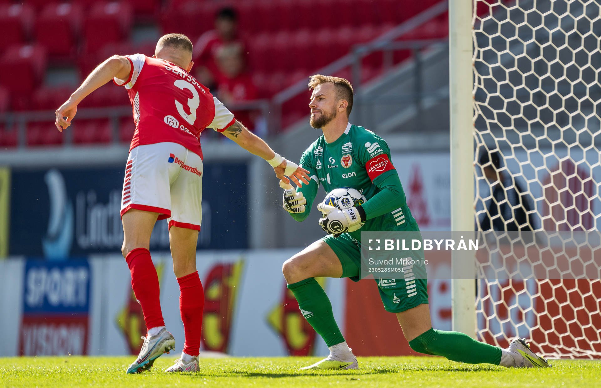 Kalmars David Kristjan Olafsson och målvakt Ricardo