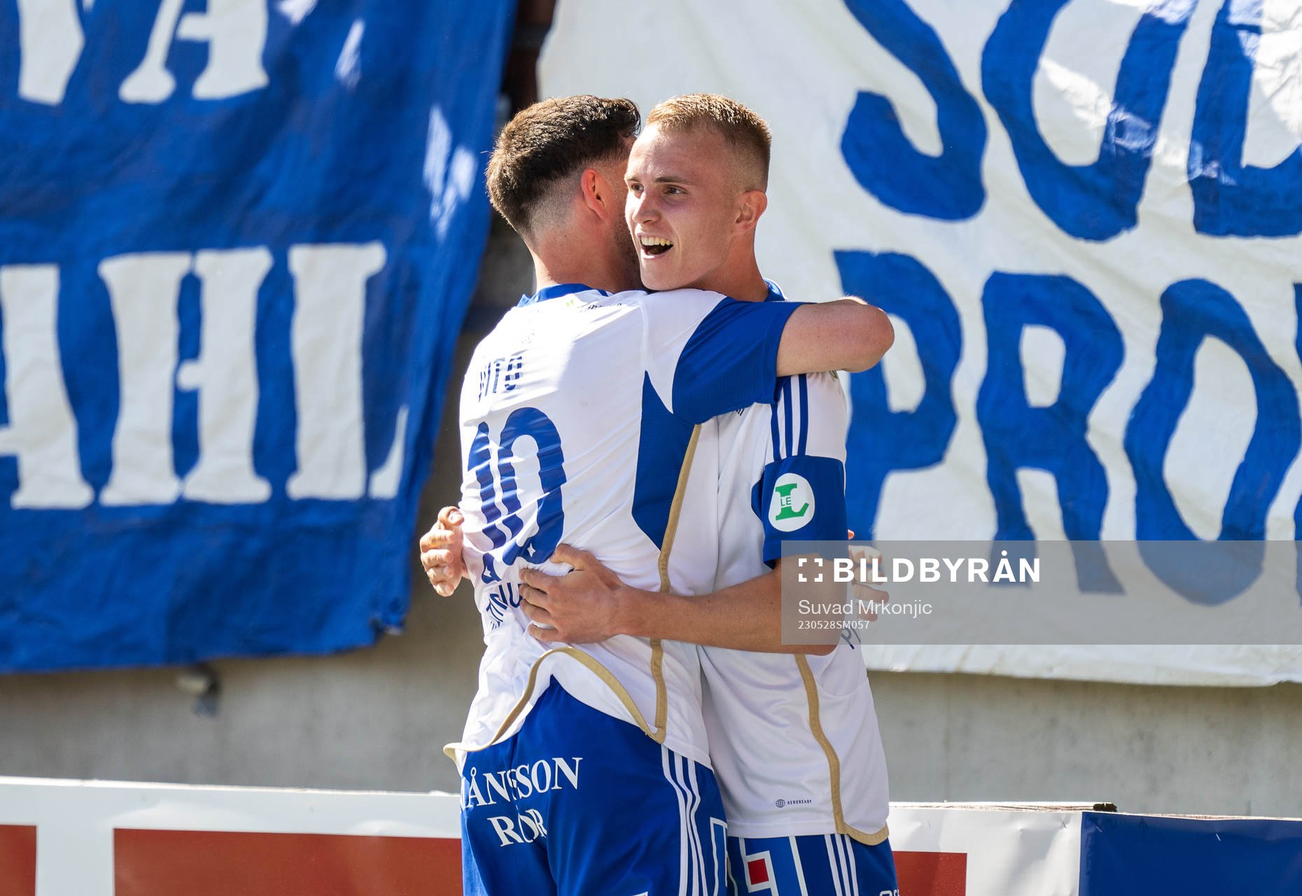 IFK Norrköpings Victor Stange Lind jublar