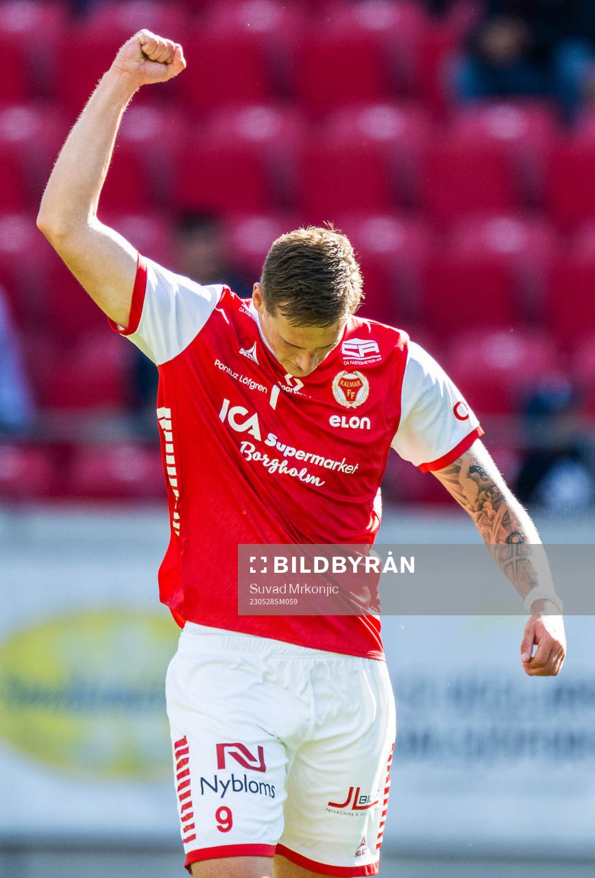 Kalmars Mileta Rajovic jublar efter 2-1 under fotbollsmatchen i Allsvenskan mellan Kalmar och IFK Norrköping den 28 maj 2023 i Kalmar.